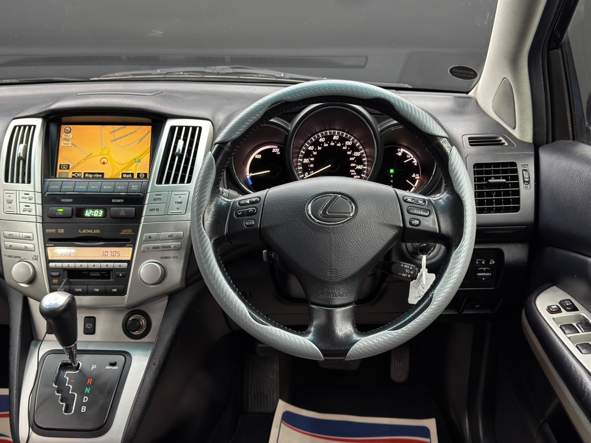 Lexus RX - Image 18