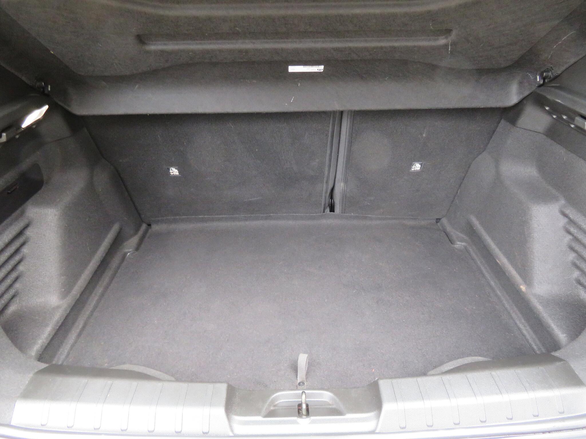 Jeep Avenger - Image 8