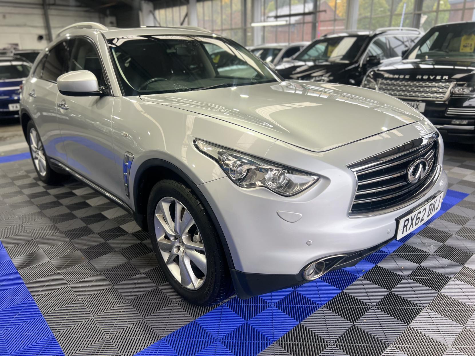 Infiniti FX - Image 9