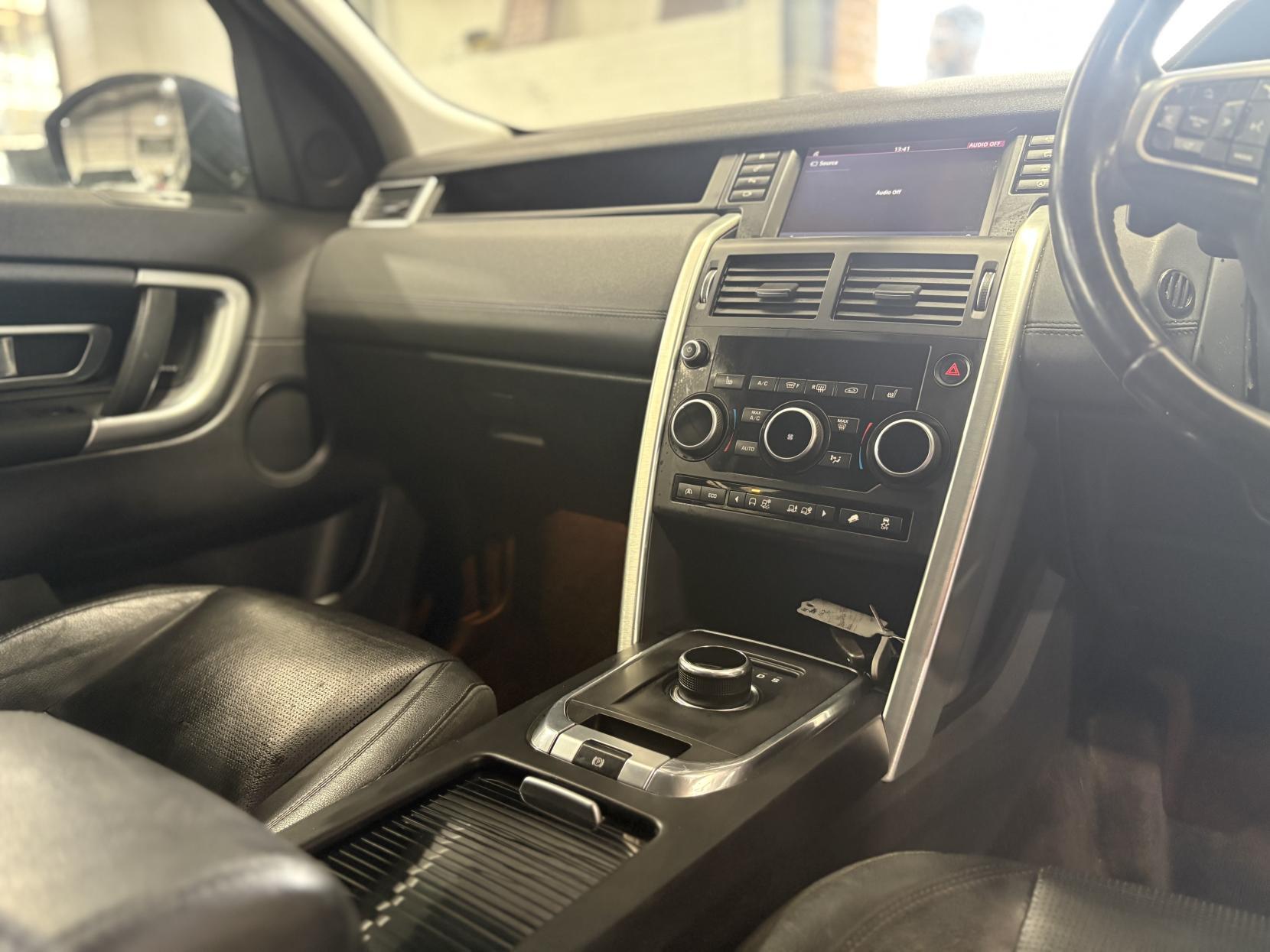 Land Rover DISCOVERY SPORT - Image 13