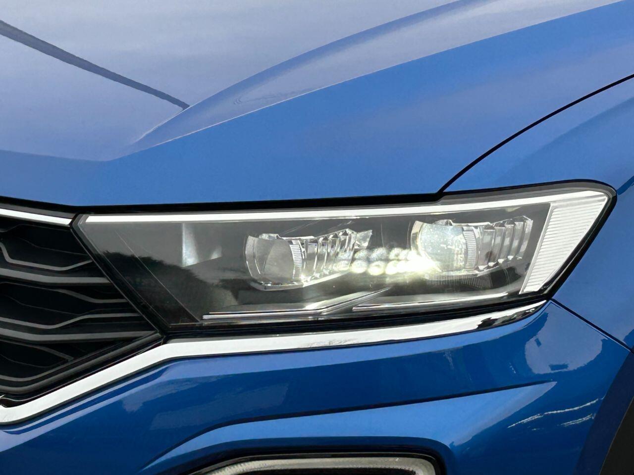 Volkswagen T-Roc - Image 33