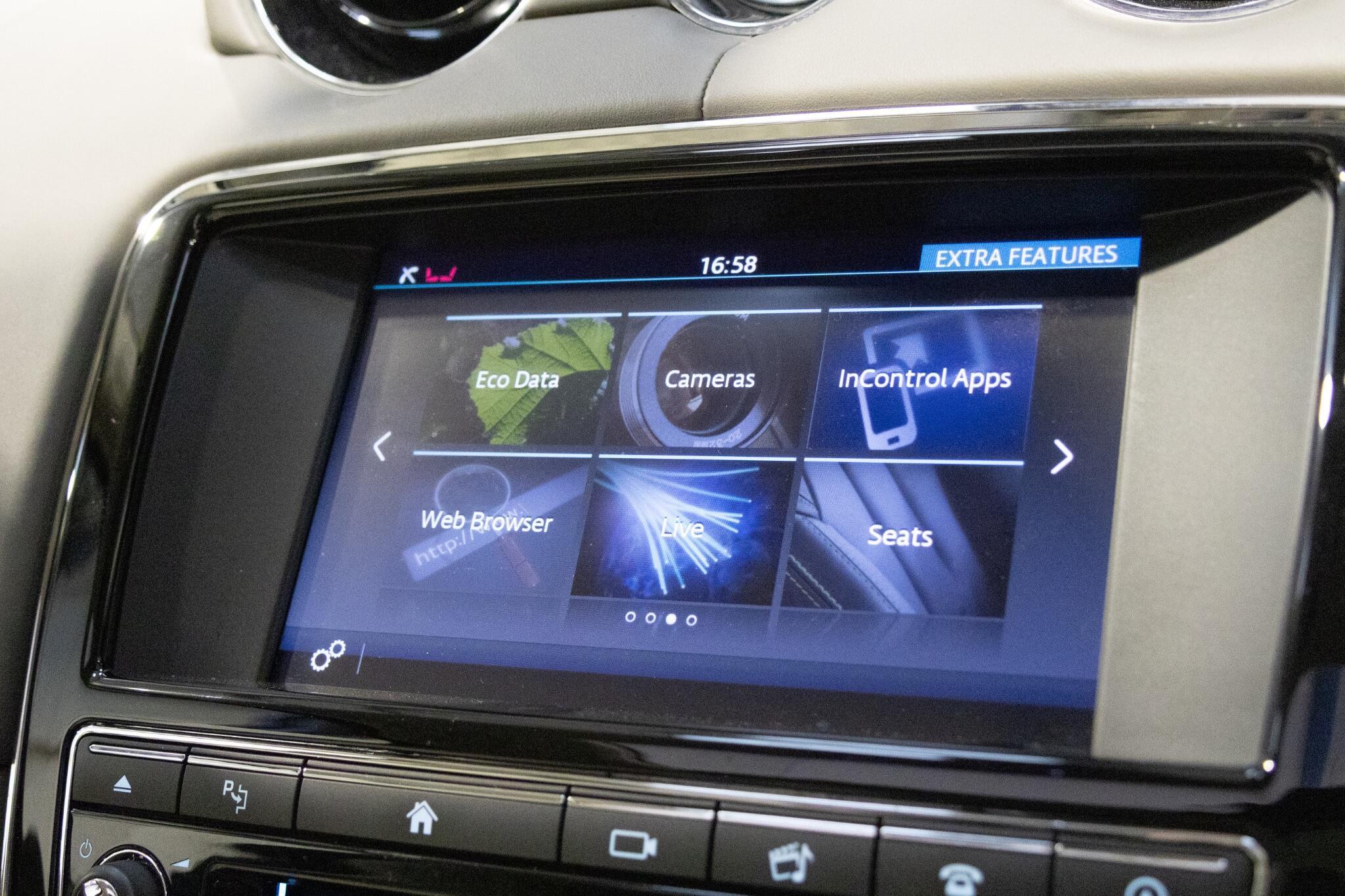 Jaguar XJ - Image 39