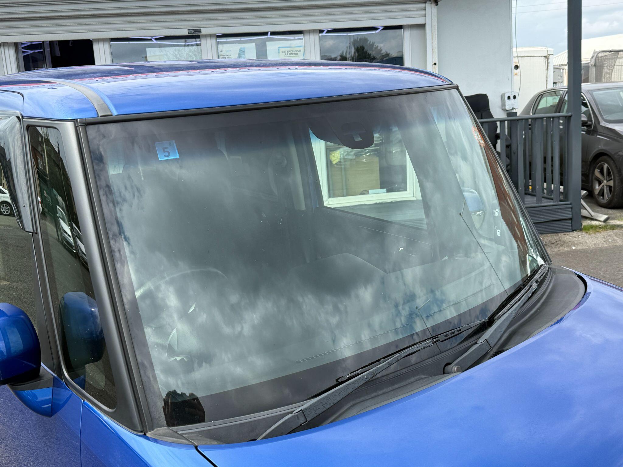 Honda N-Box - Image 15