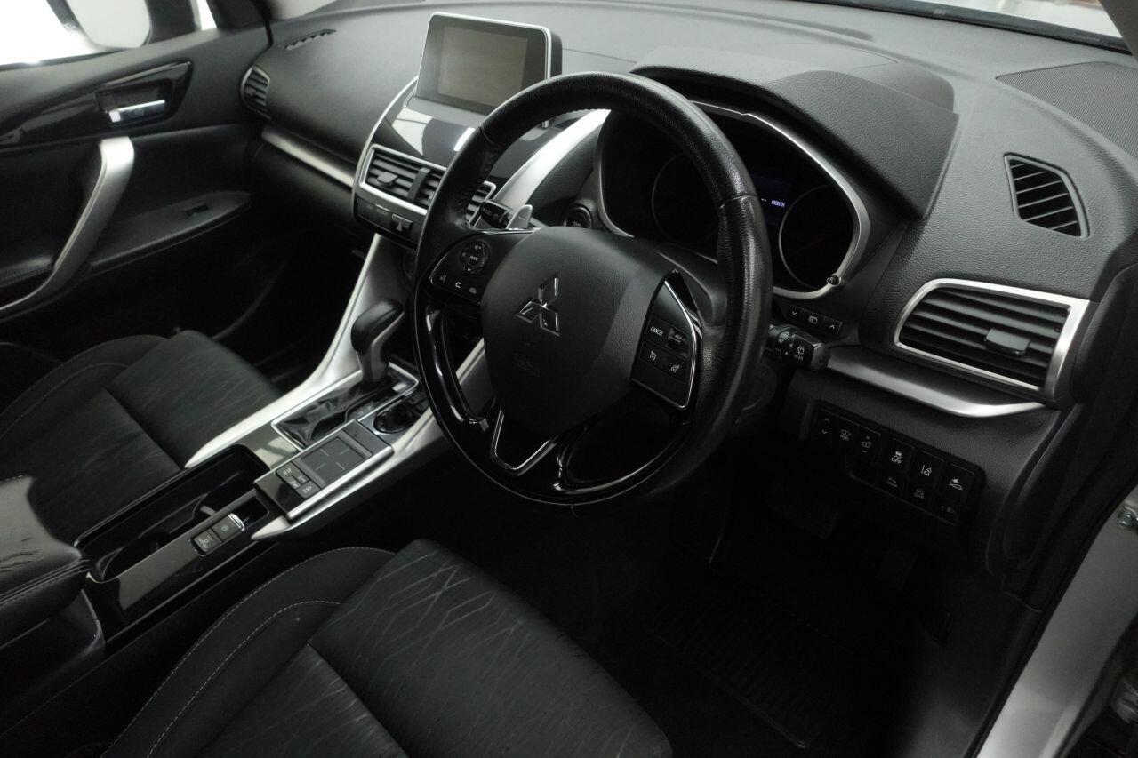 Mitsubishi Eclipse Cross - Image 15