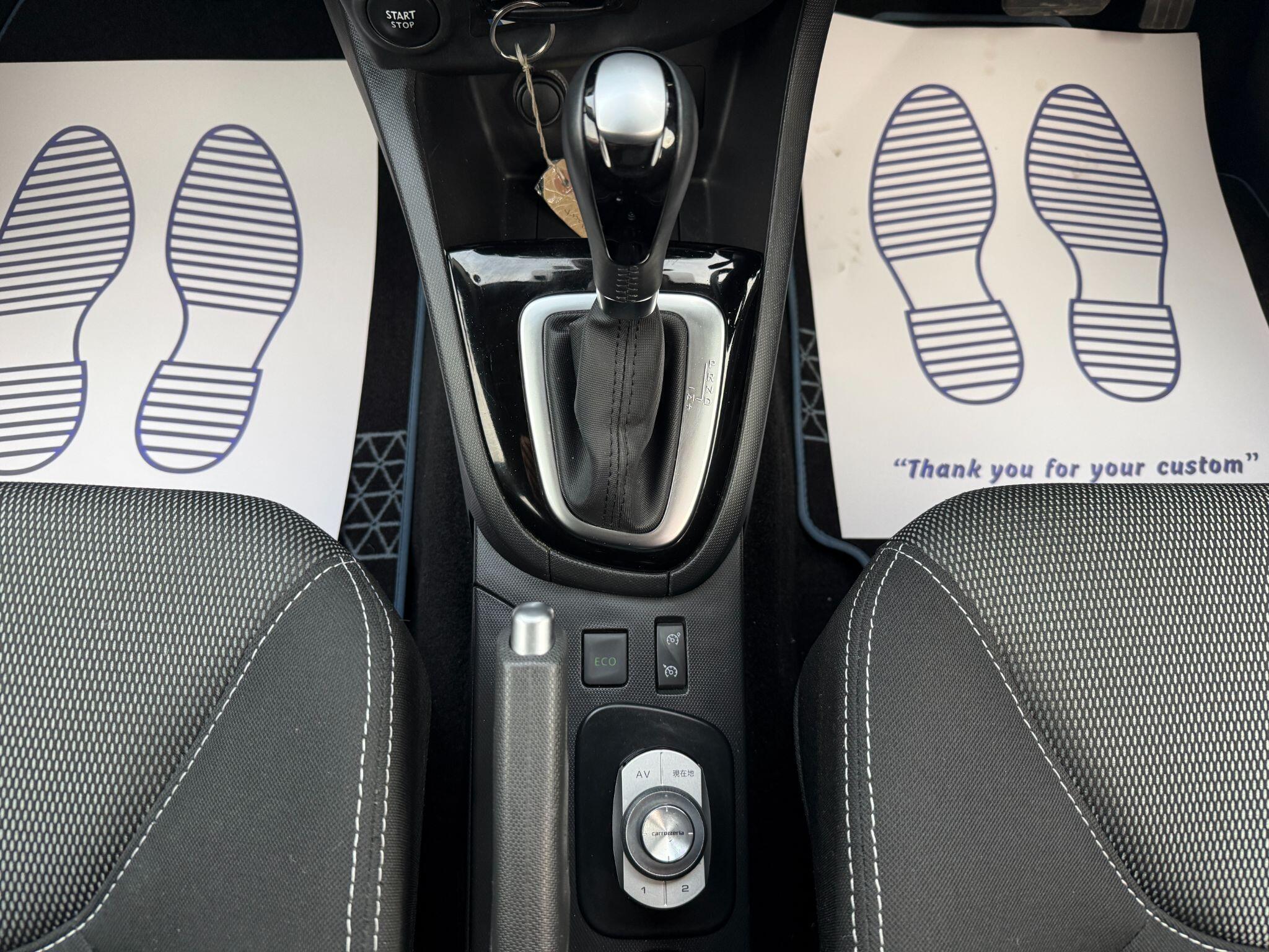 Renault Clio - Image 40