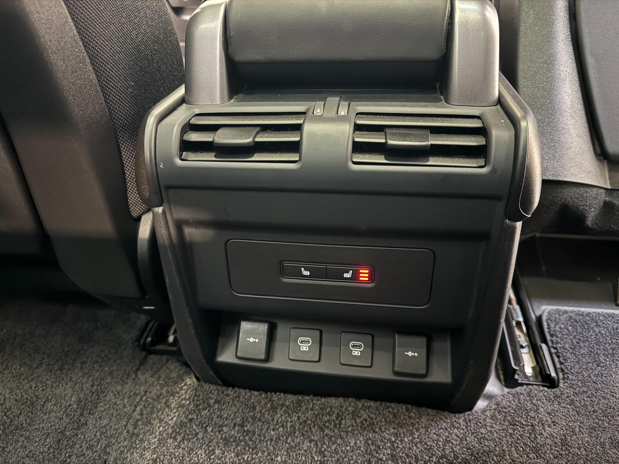 Land Rover Defender 90 - Image 44