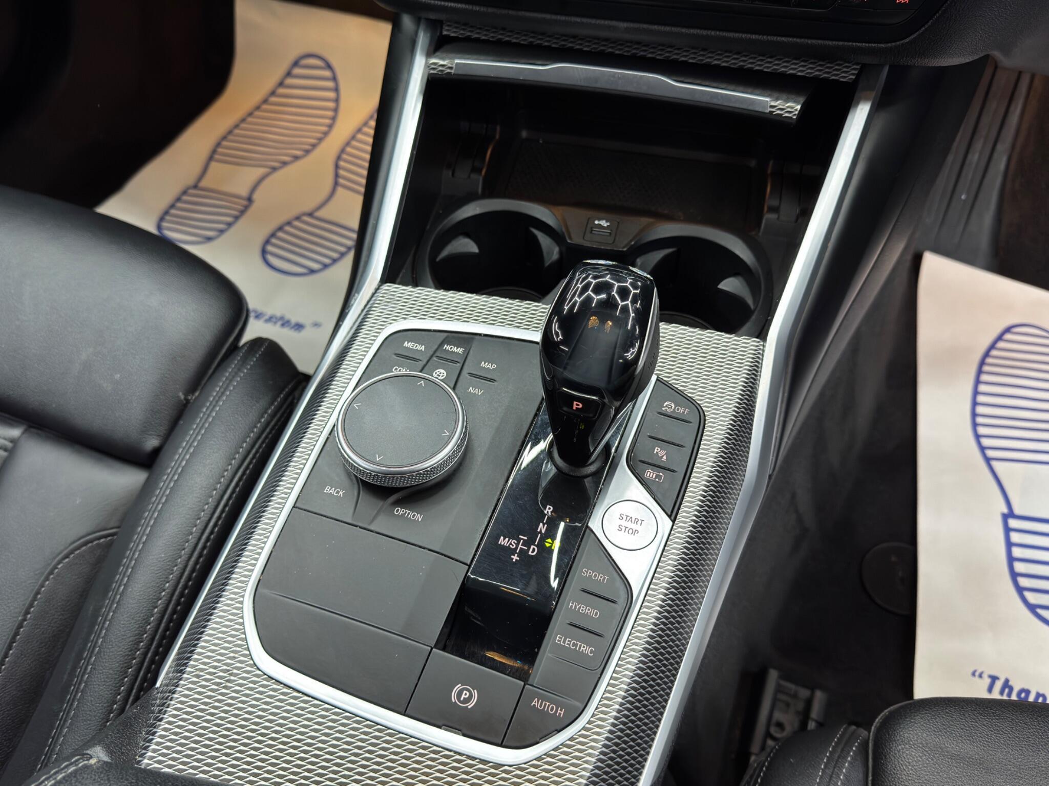 BMW 3 Series - Image 25