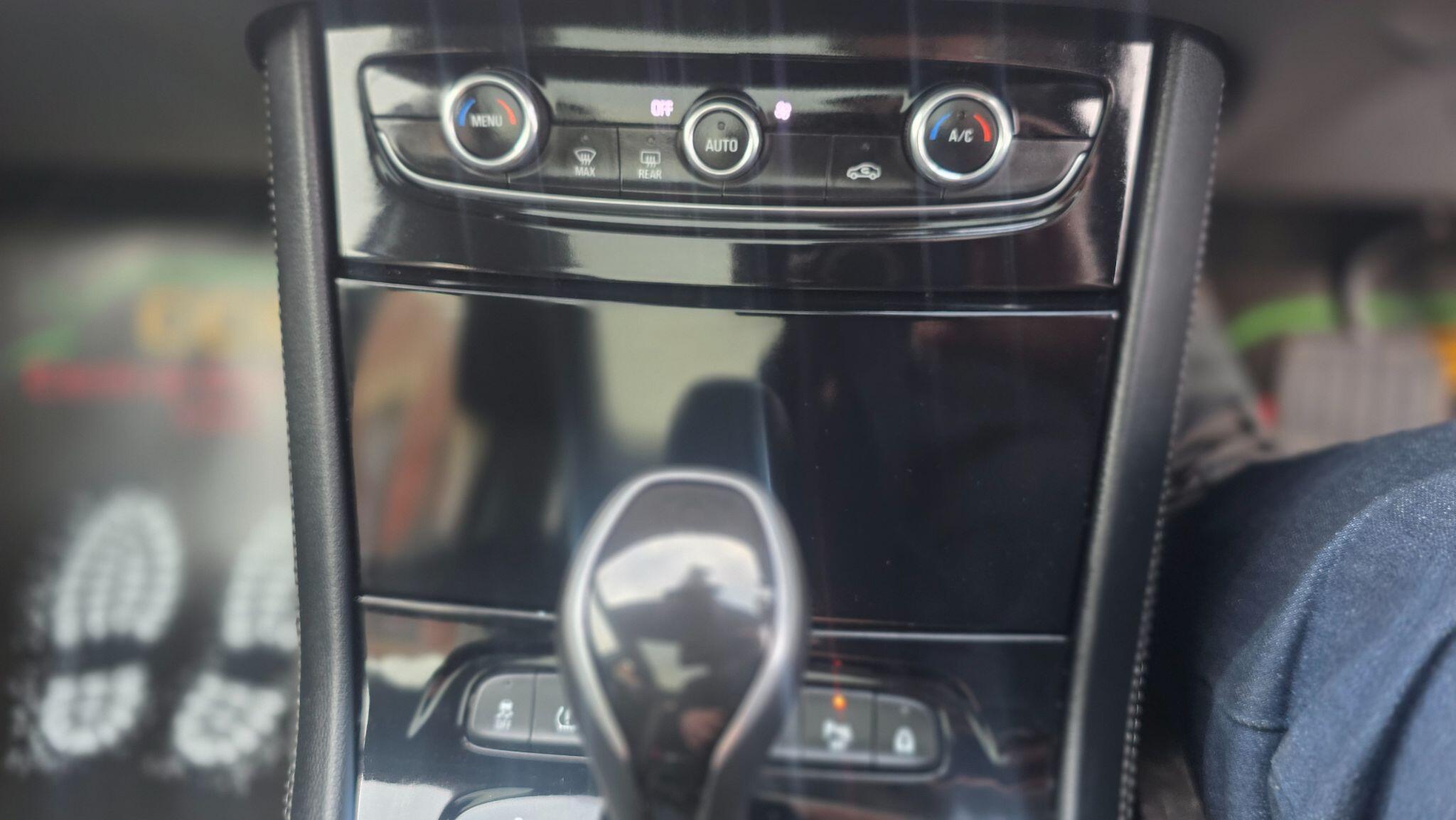 Vauxhall Grandland X - Image 29