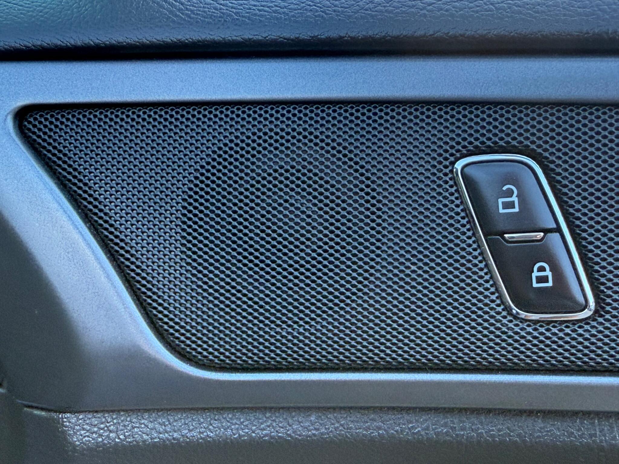 Ford Mondeo - Image 26