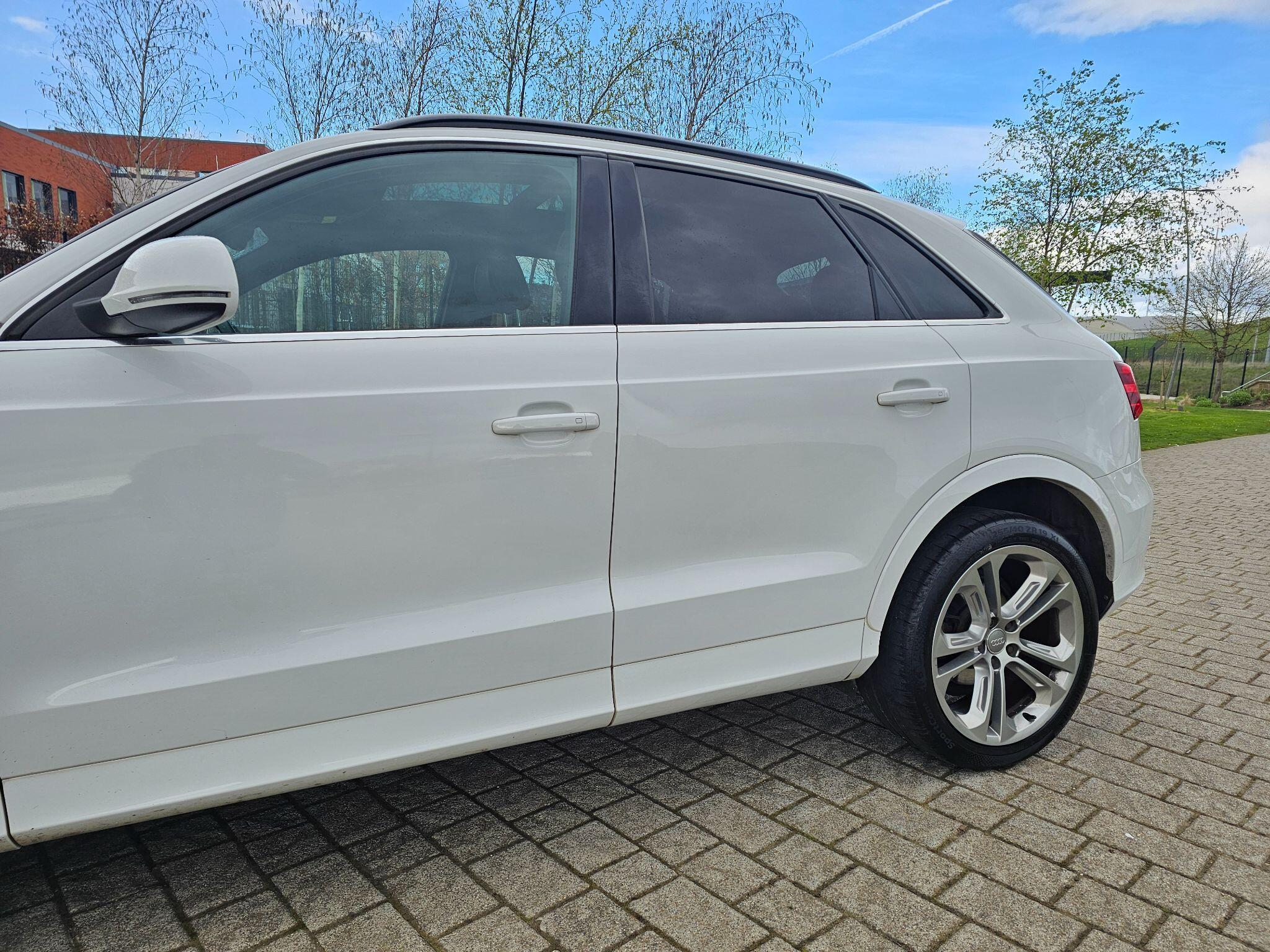 Audi Q3 - Image 43