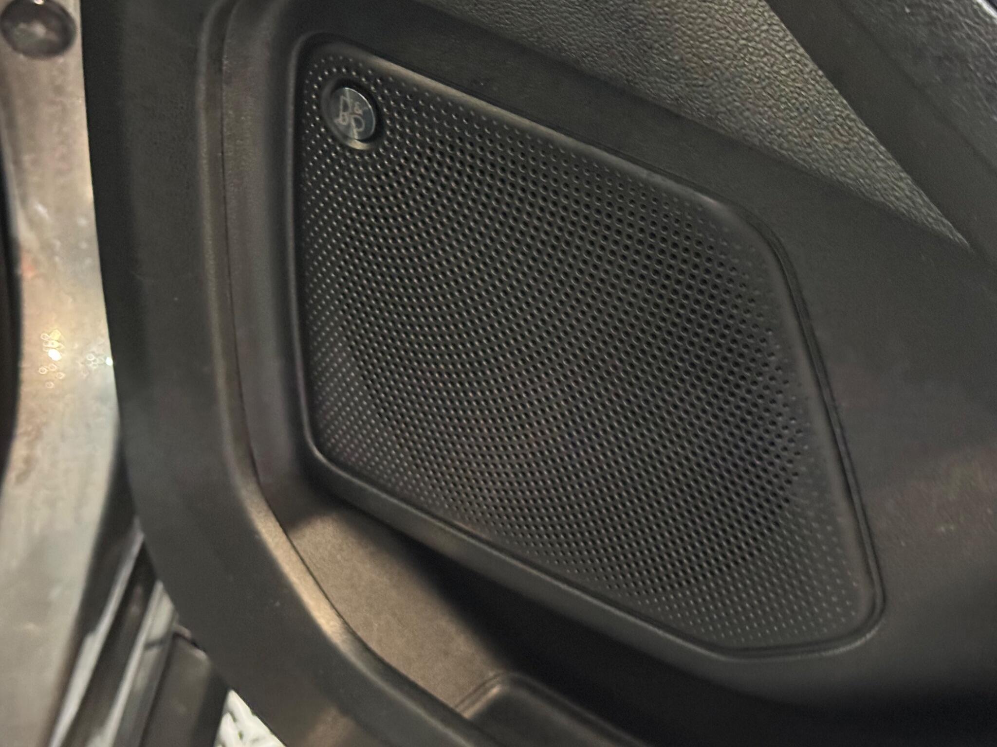 Ford Kuga - Image 16