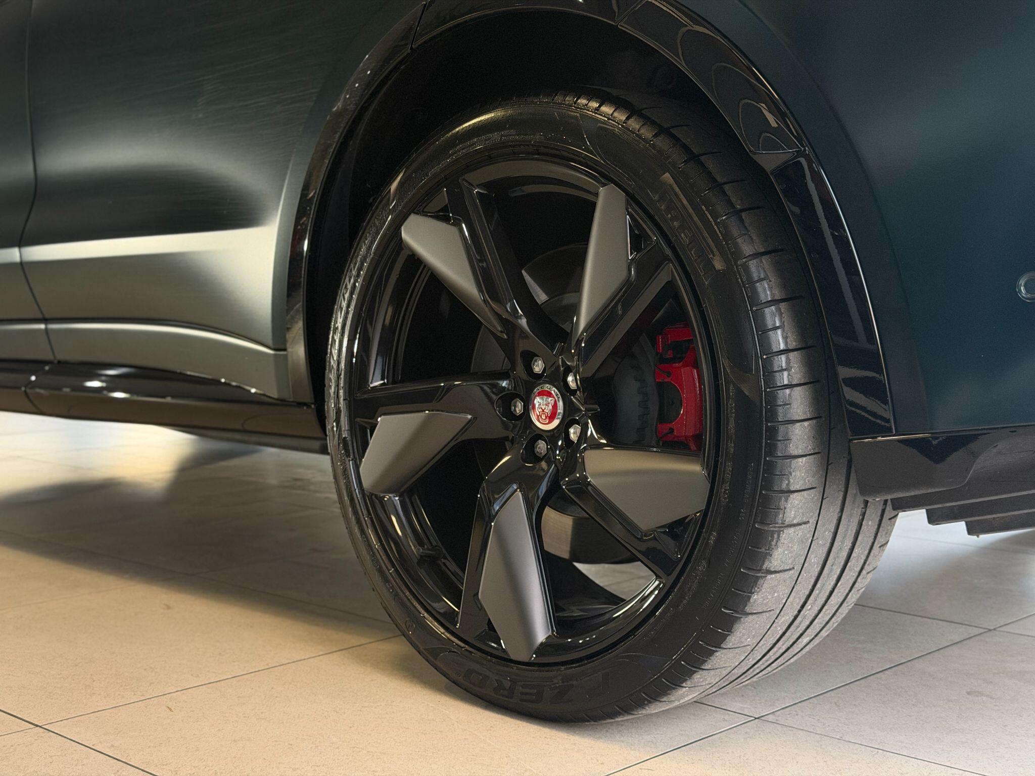 Jaguar F-Pace - Image 18