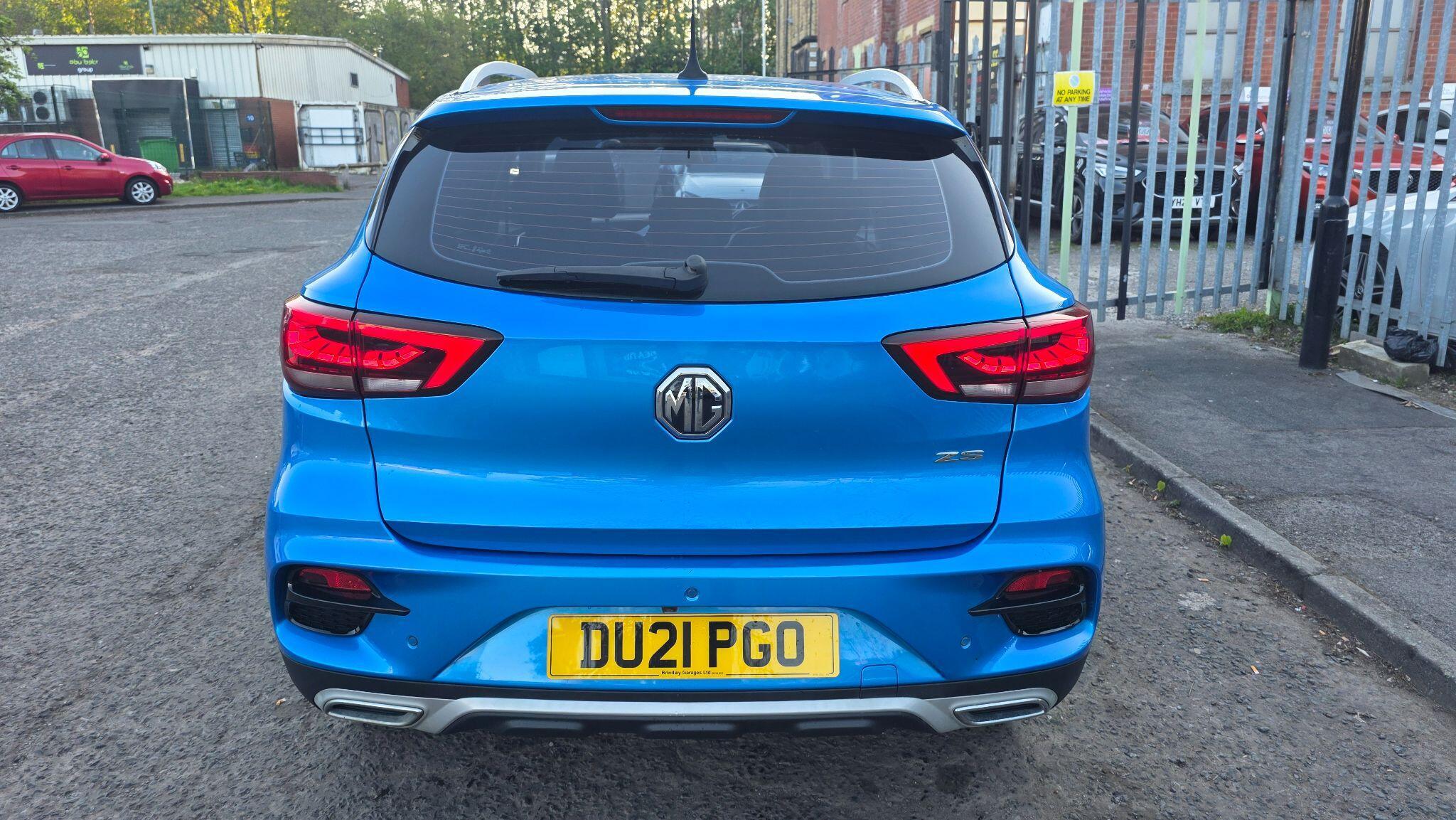 MG MG ZS - Image 15