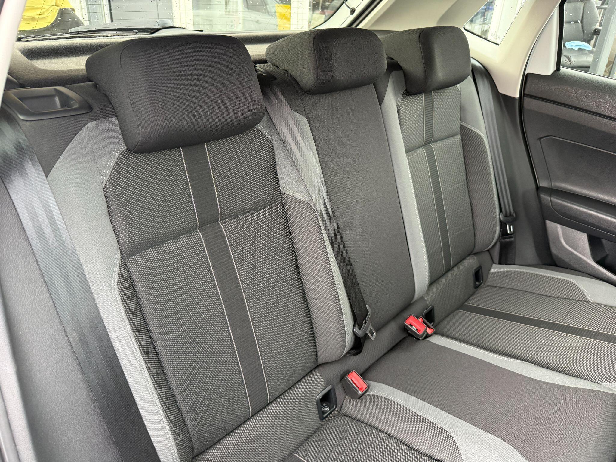 Volkswagen Polo - Image 4