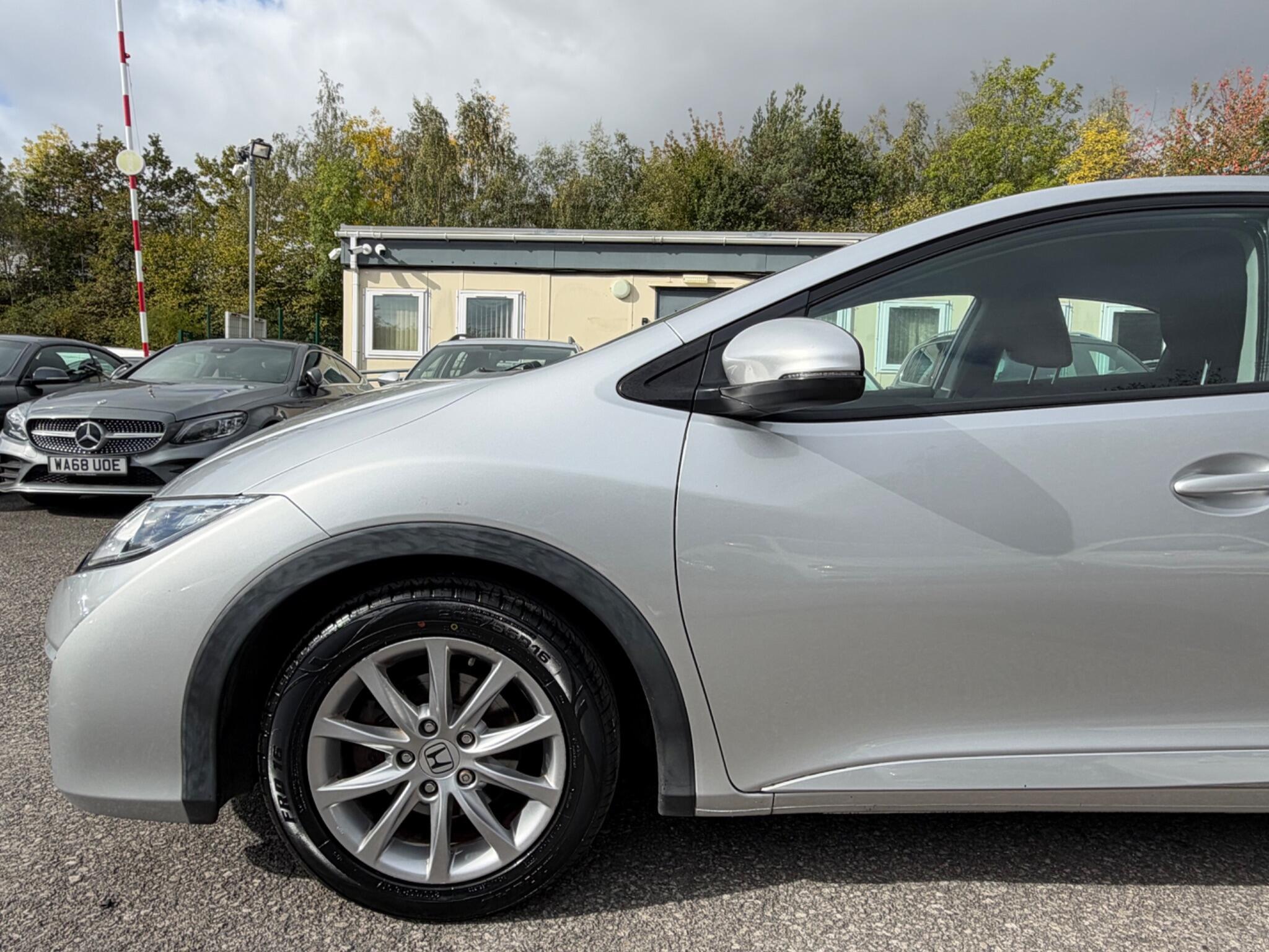 Honda Civic - Image 6