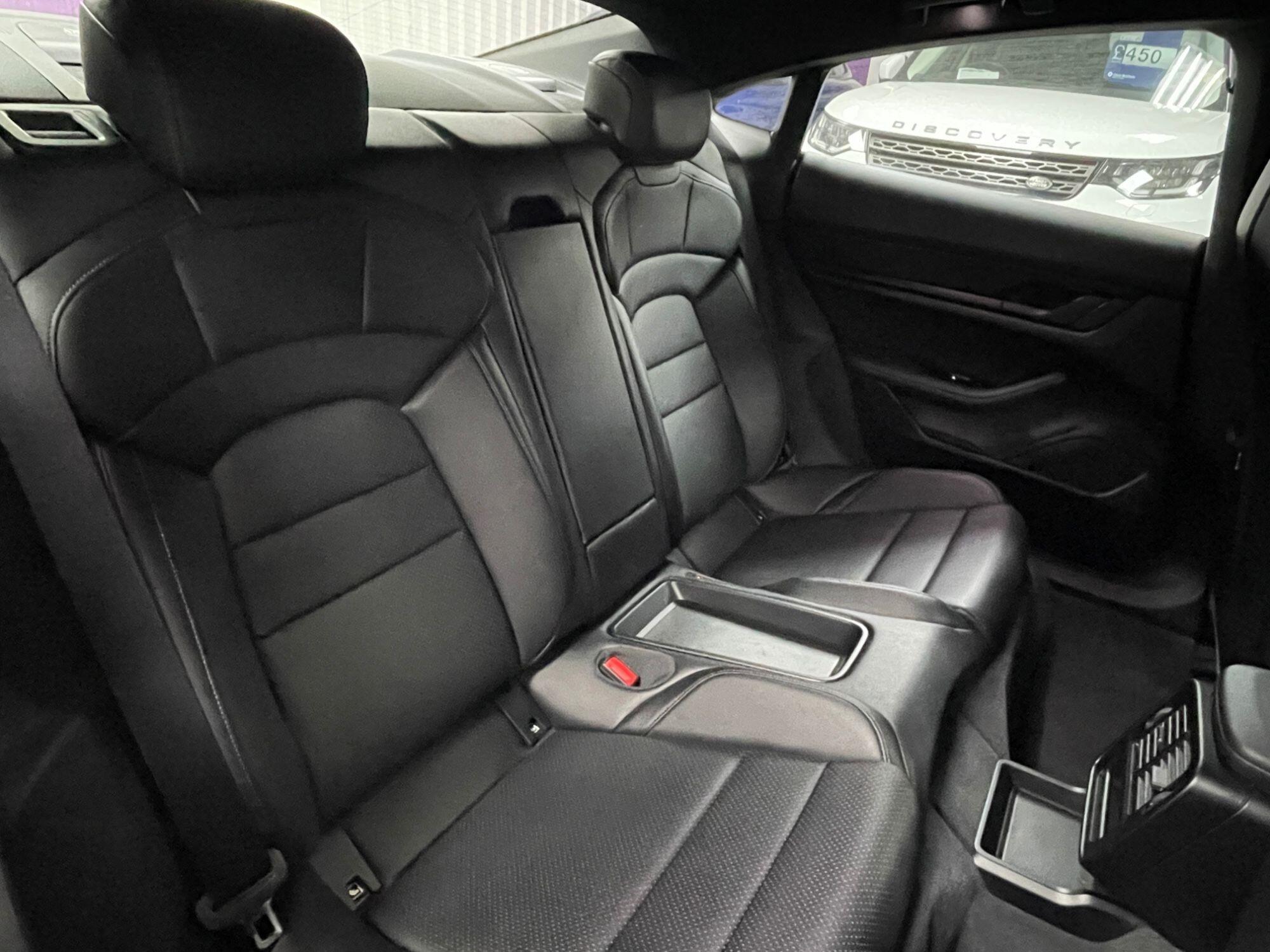 Porsche Taycan - Image 27