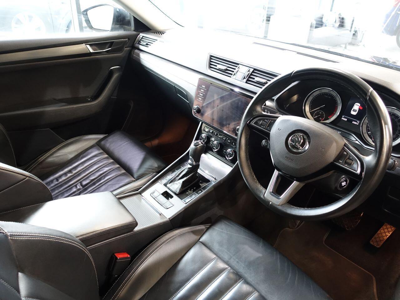 Skoda Superb - Image 2