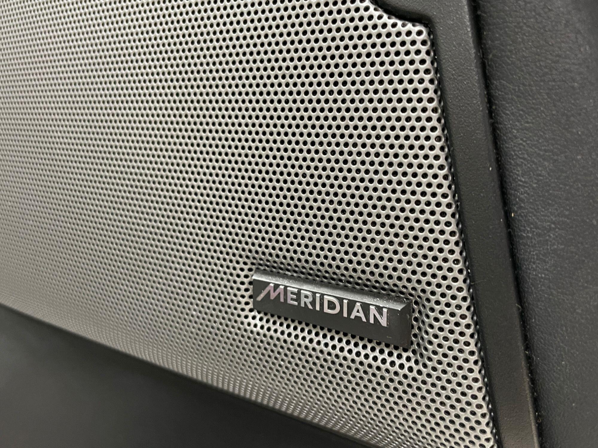 Land Rover DISCOVERY 4 - Image 29