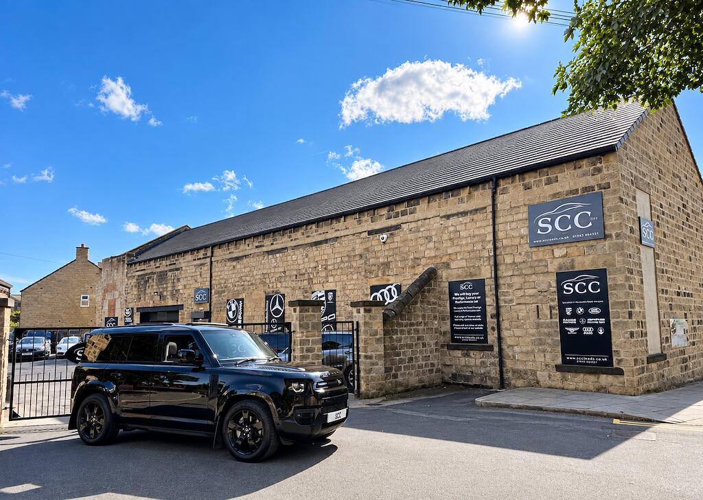 Land Rover Defender 110 - Image 9
