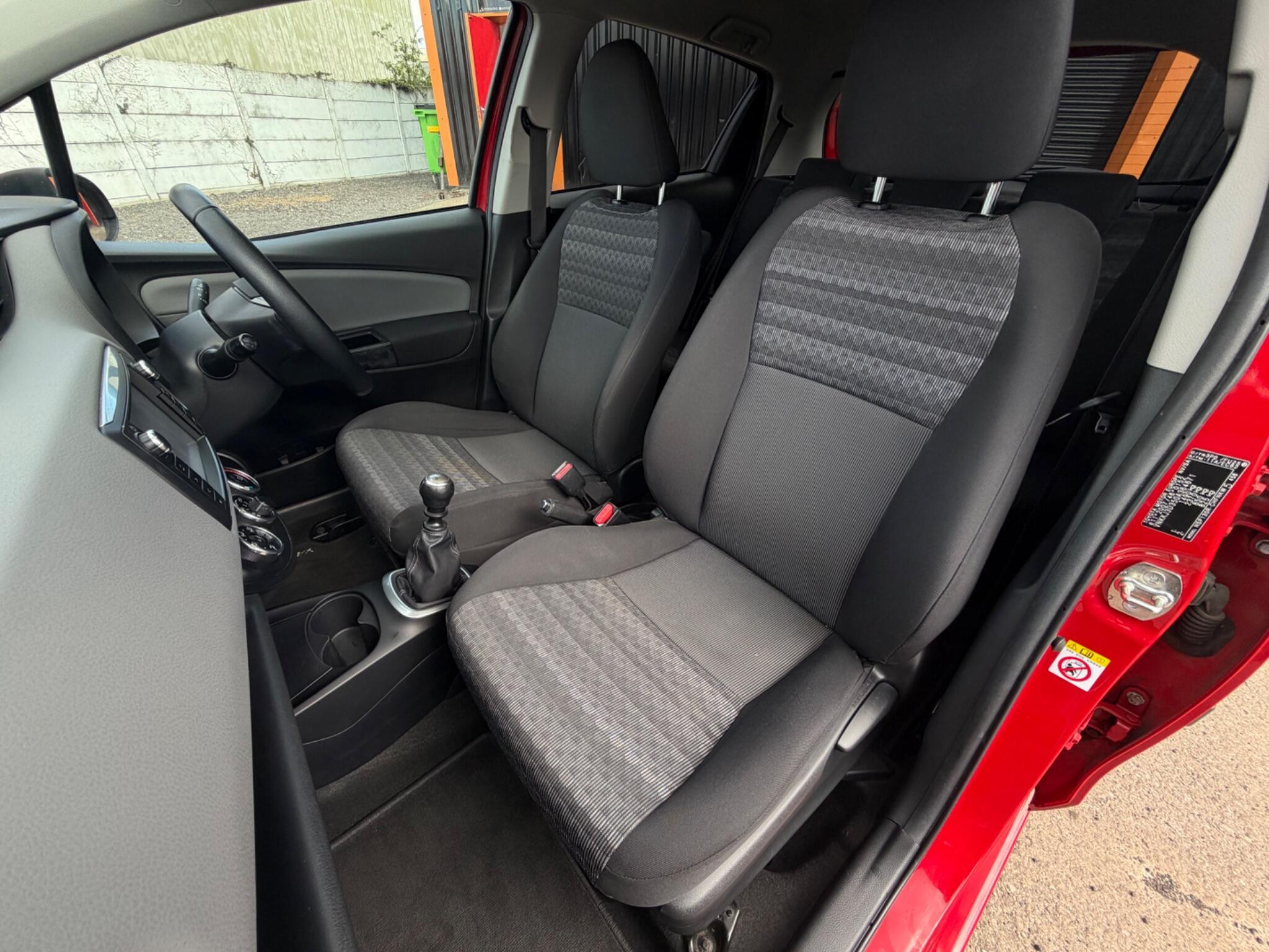 Toyota Yaris - Image 13