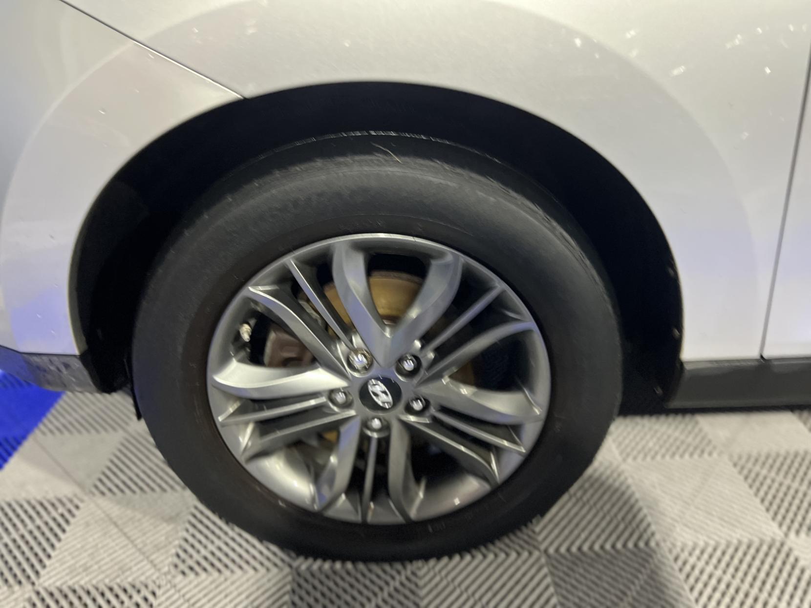 Hyundai ix35 - Image 16