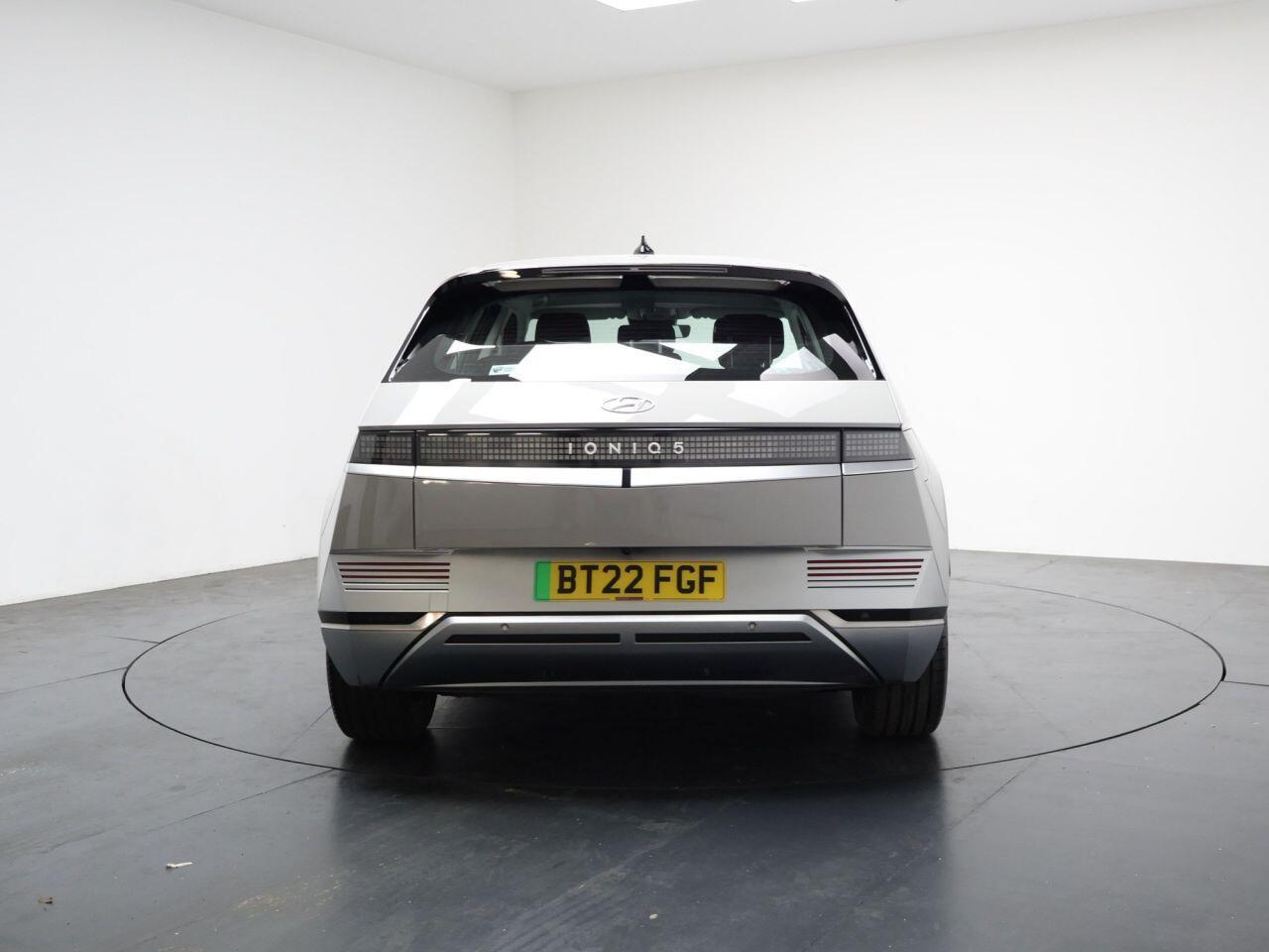 Hyundai Ioniq 5 - Image 12