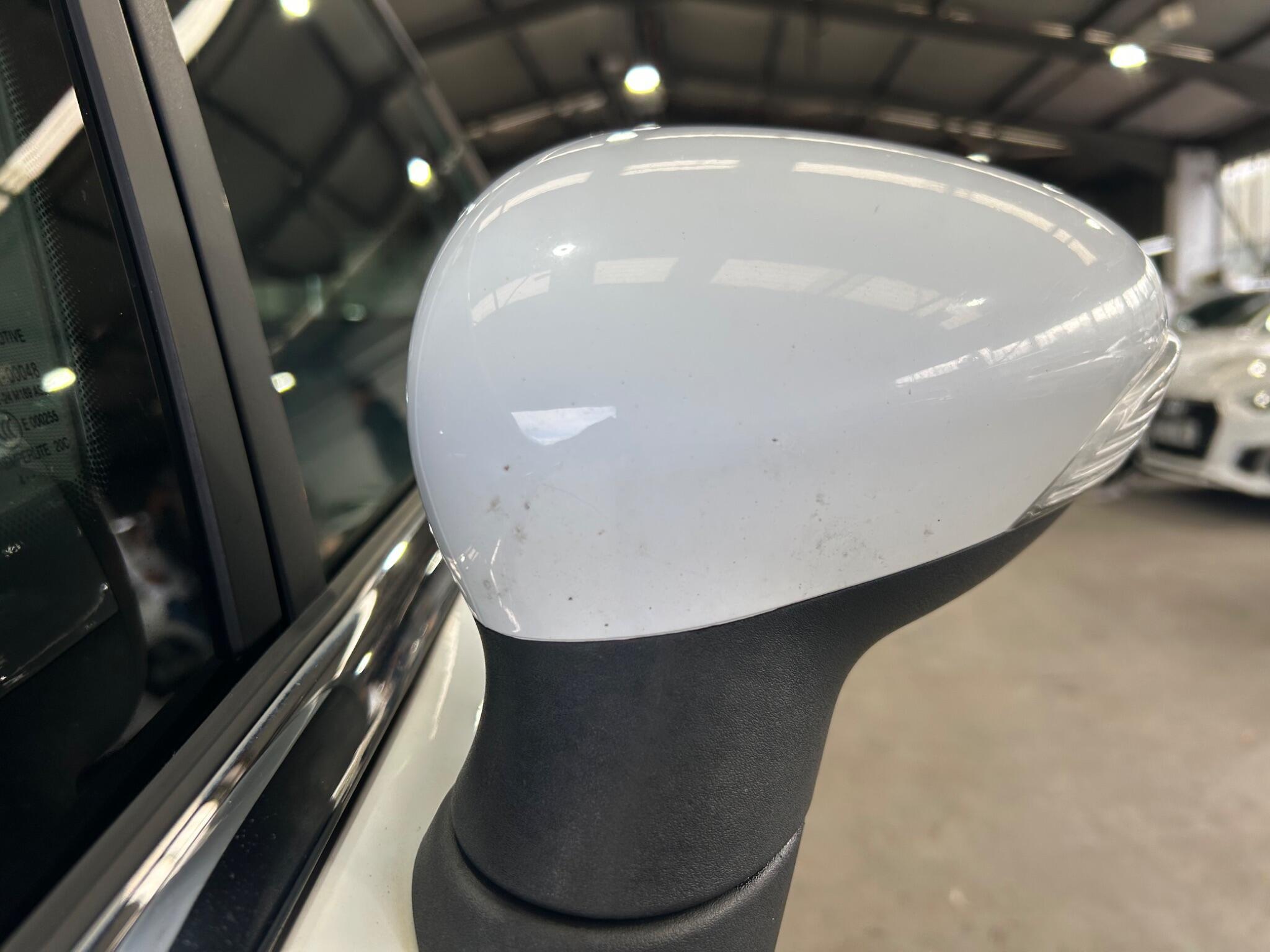 Ford Fiesta - Image 8