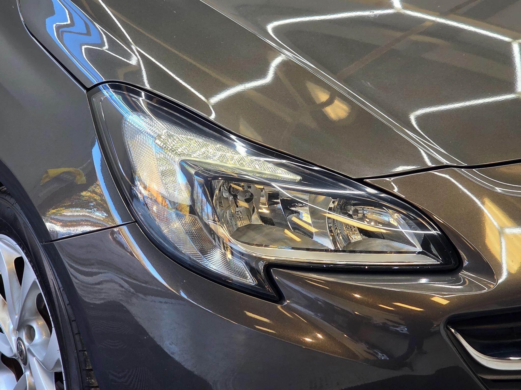 Vauxhall Corsa - Image 12