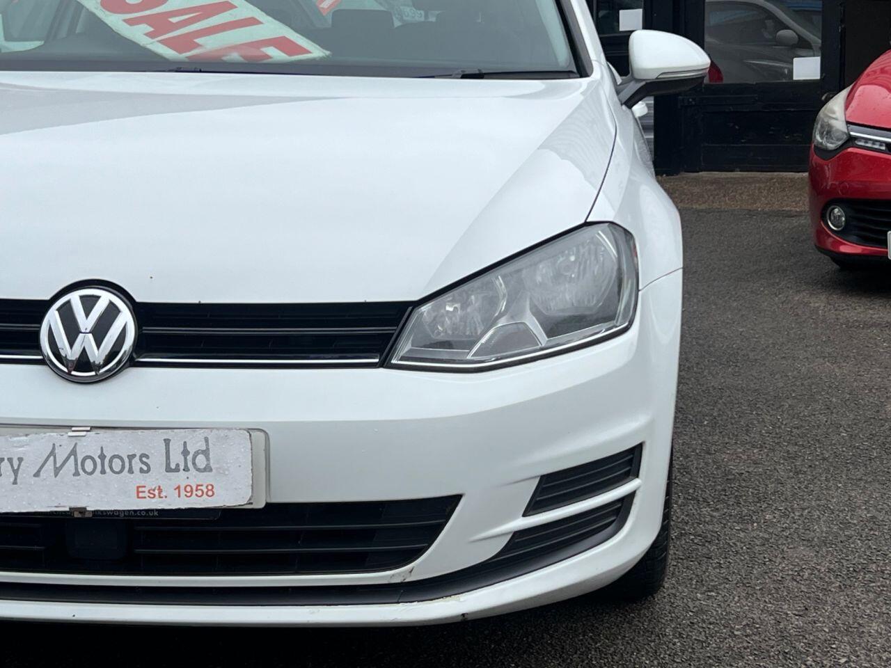Volkswagen Golf - Image 11