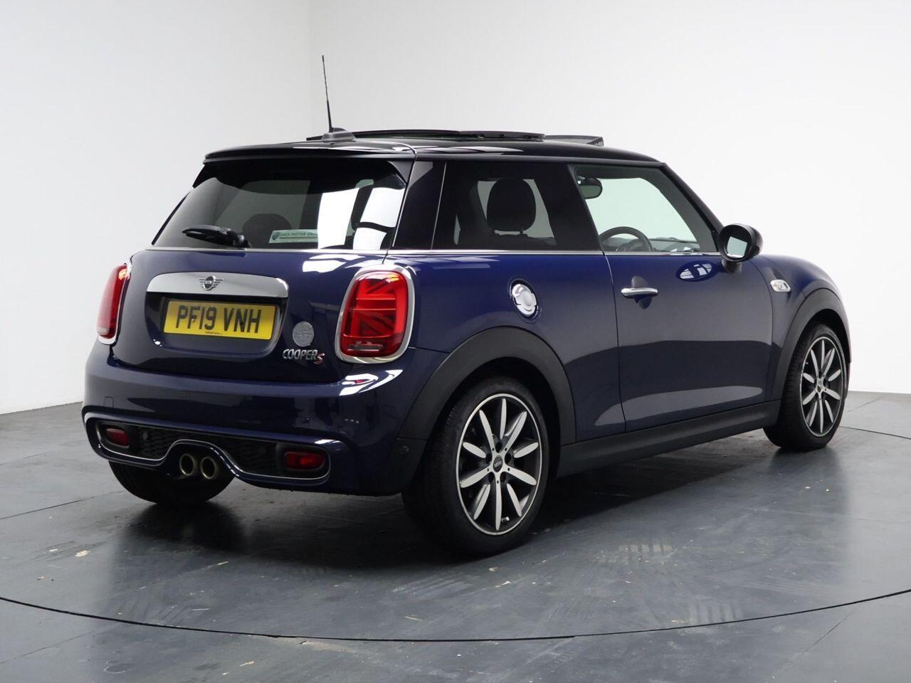 MINI Hatch - Image 12