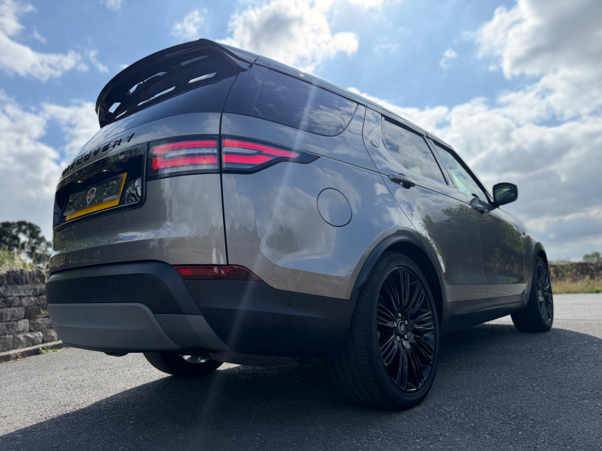 Land Rover Discovery - Image 17