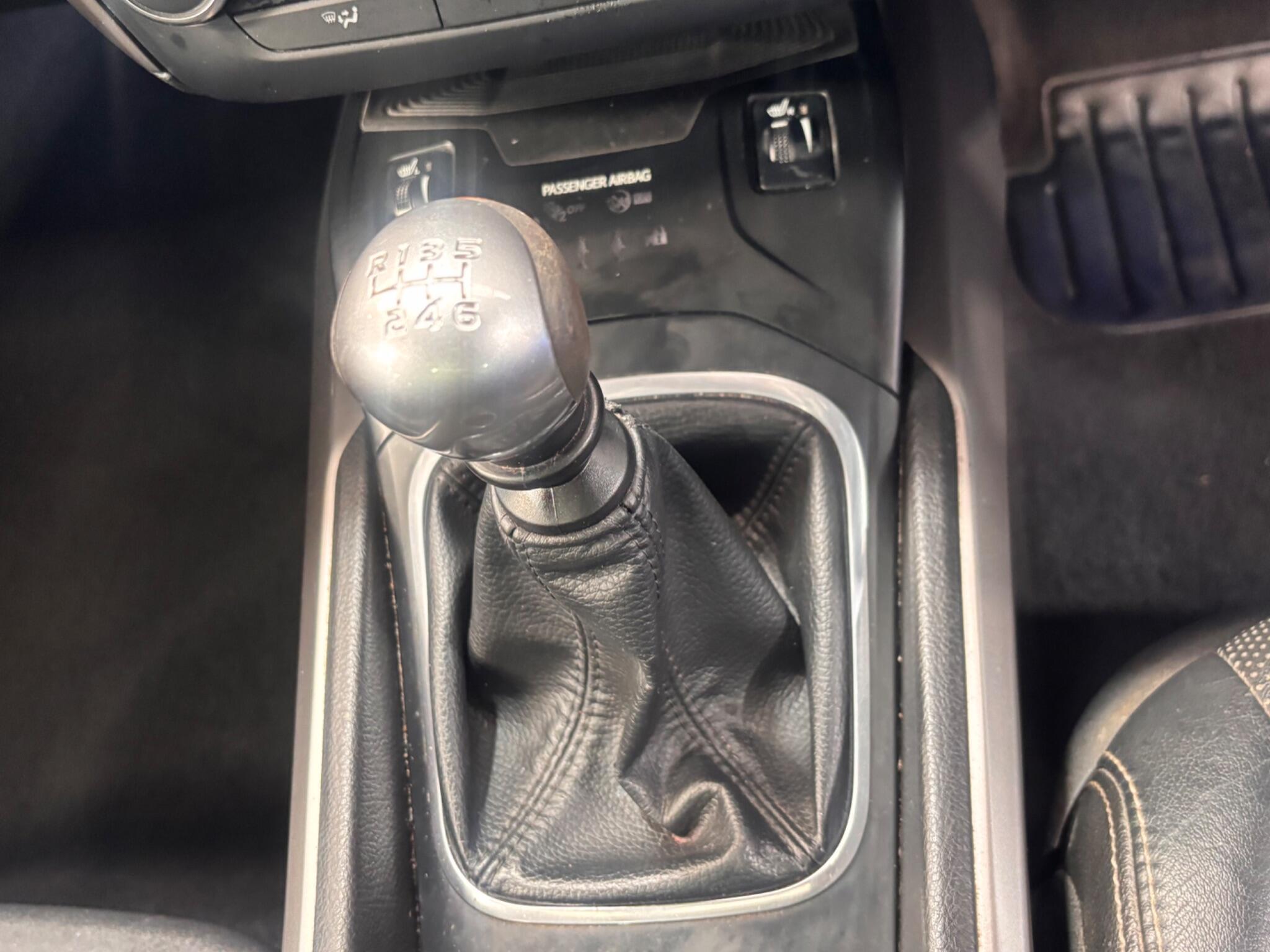 Toyota Avensis - Image 16