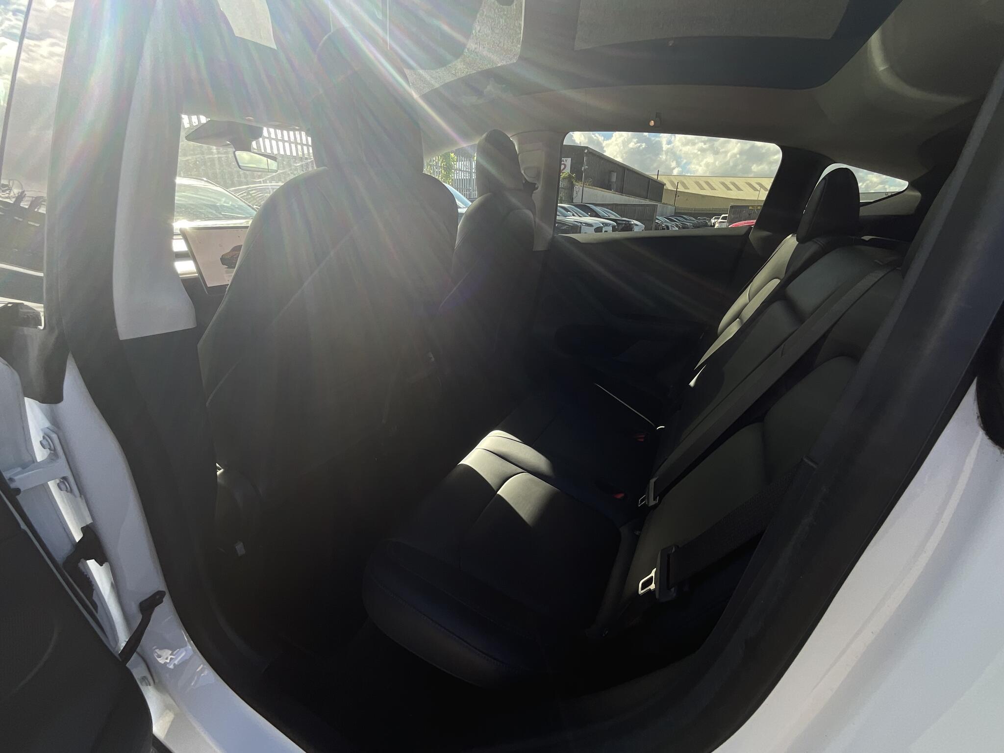 Tesla Model Y - Image 13