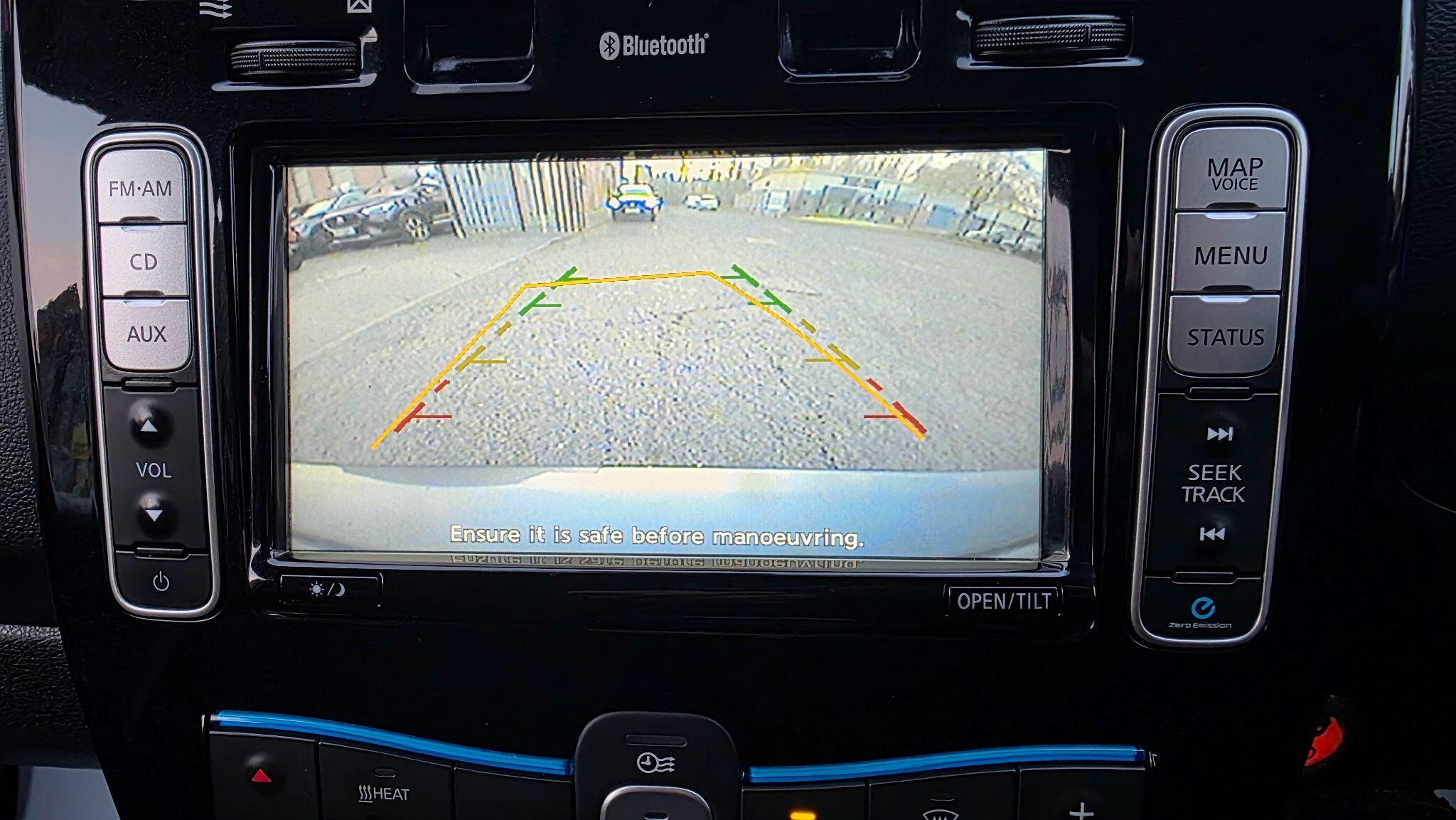 Nissan Leaf - Image 35