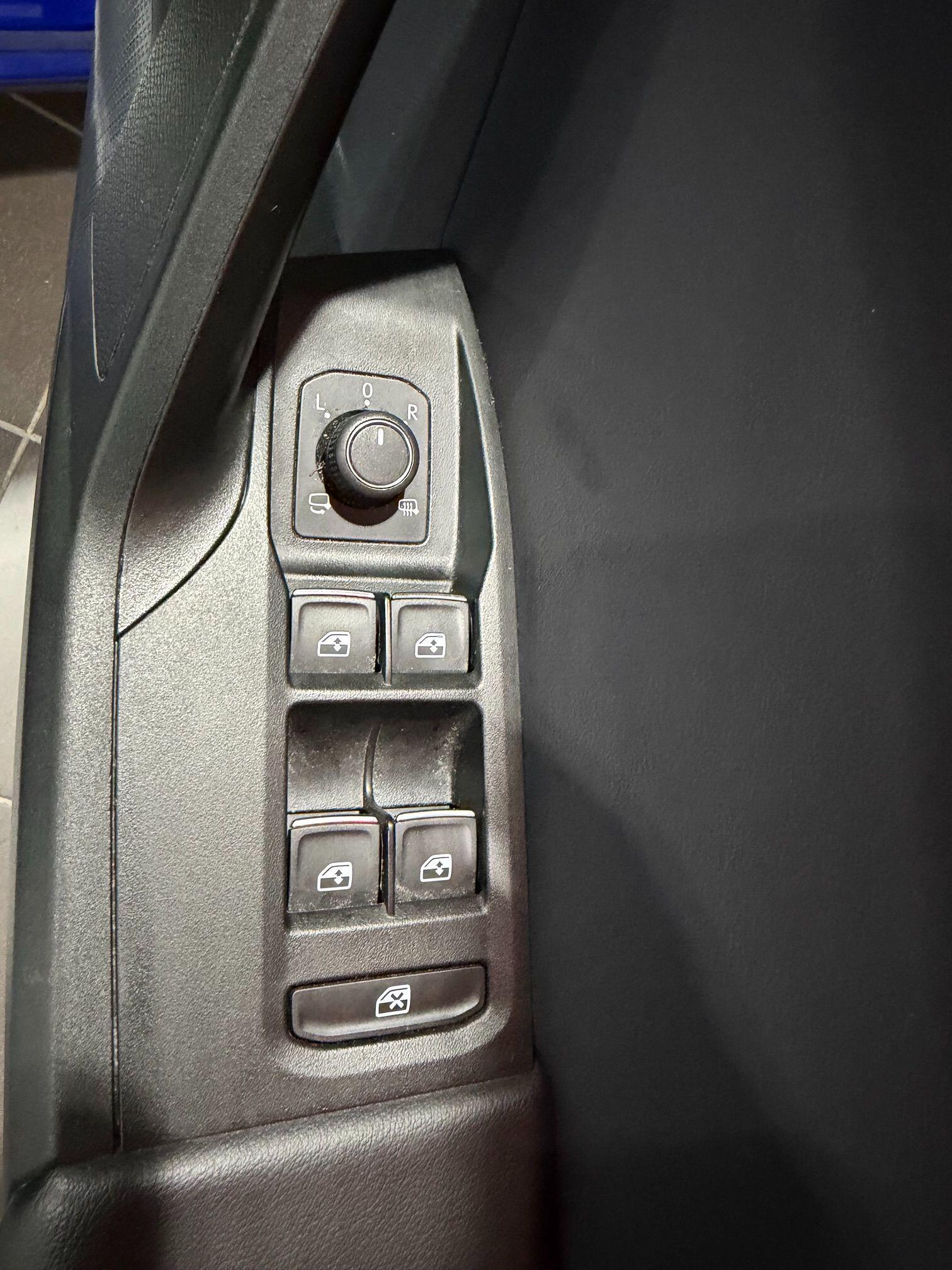 SEAT Leon - Image 17