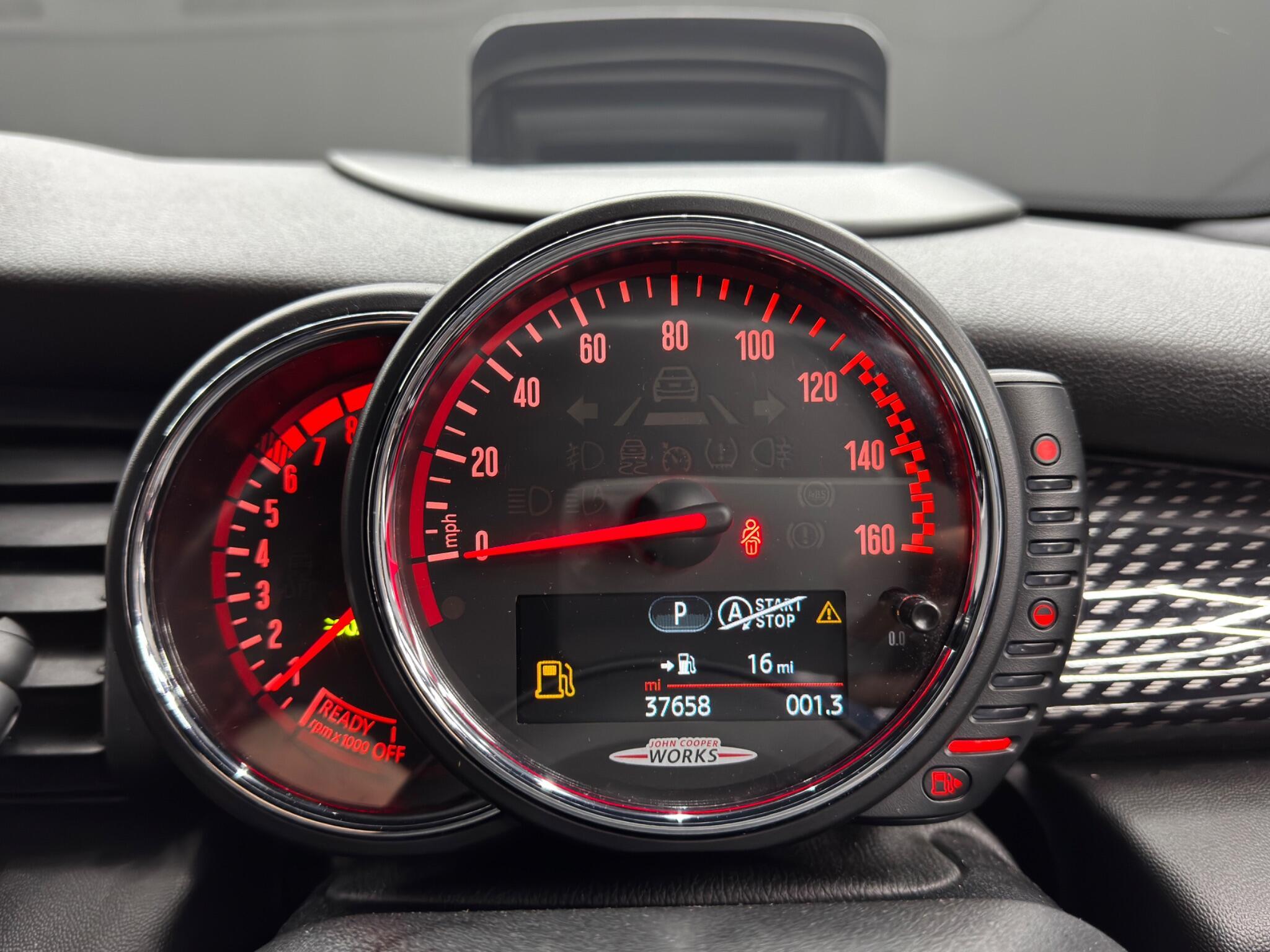 MINI Hatch - Image 20