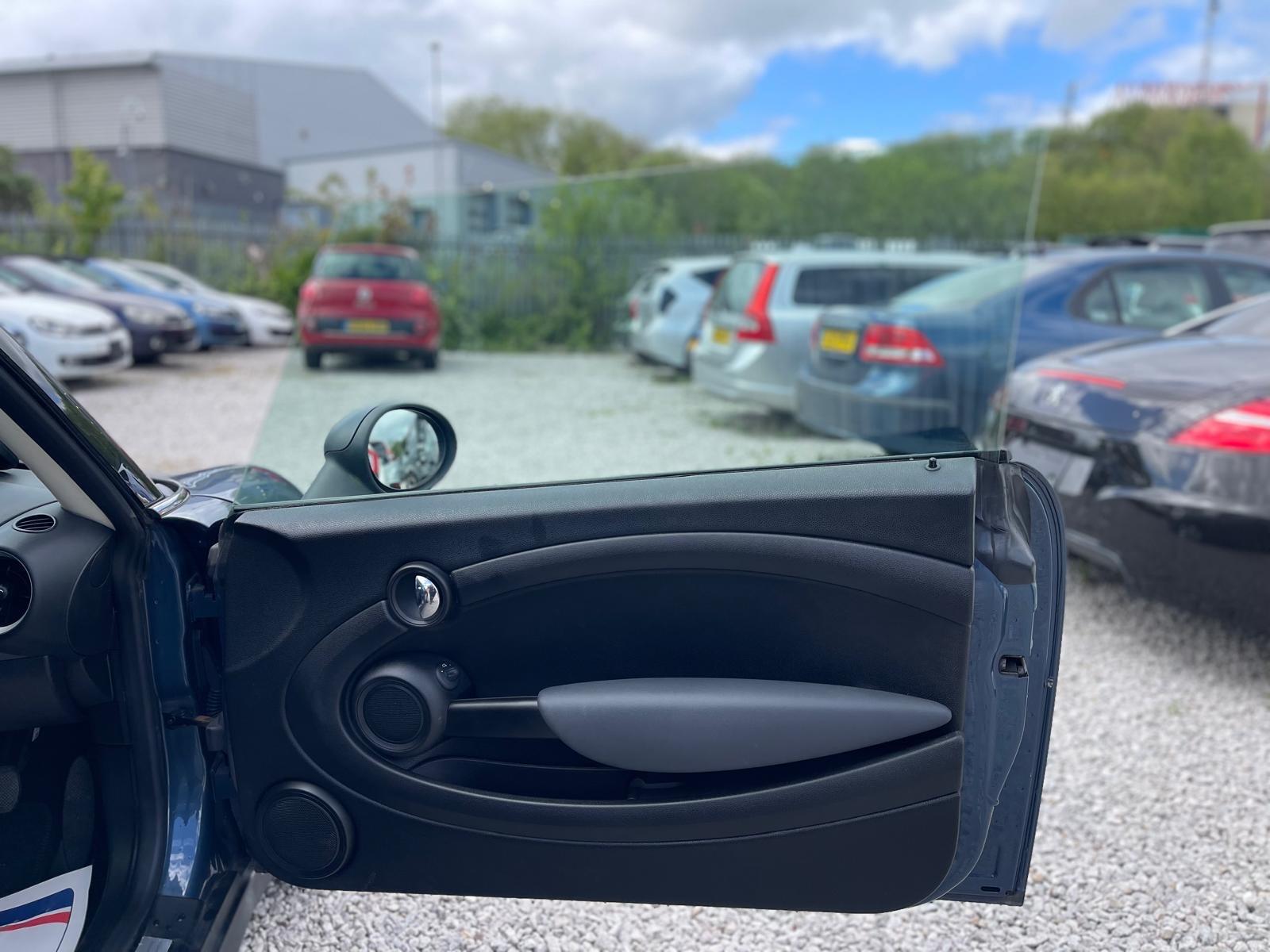 MINI Hatch - Image 11