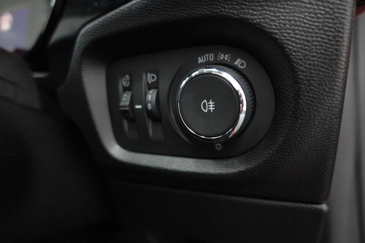 Vauxhall Corsa - Image 17