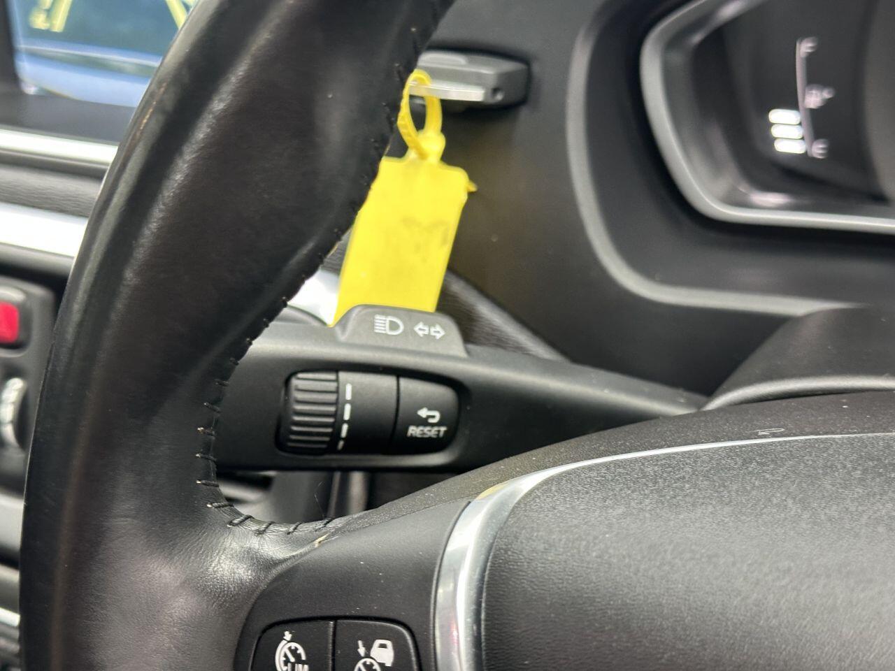 Volvo V40 CROSS COUNTRY - Image 22