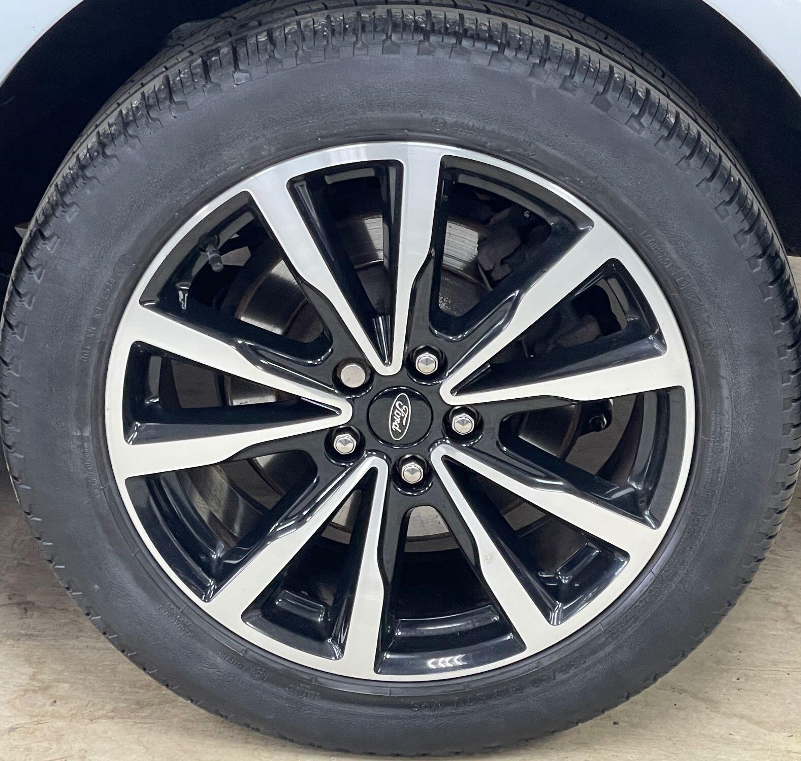 Ford Kuga - Image 16