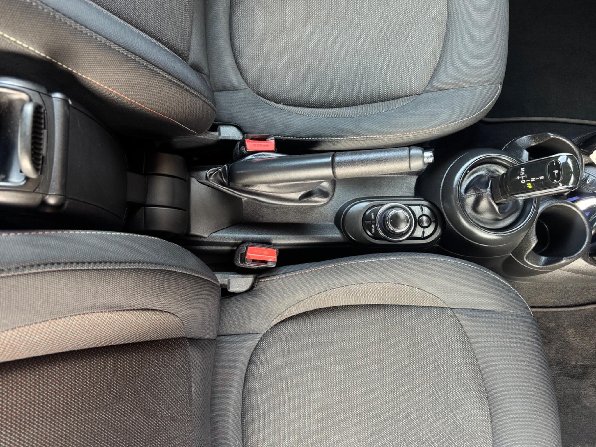 MINI Convertible - Image 55