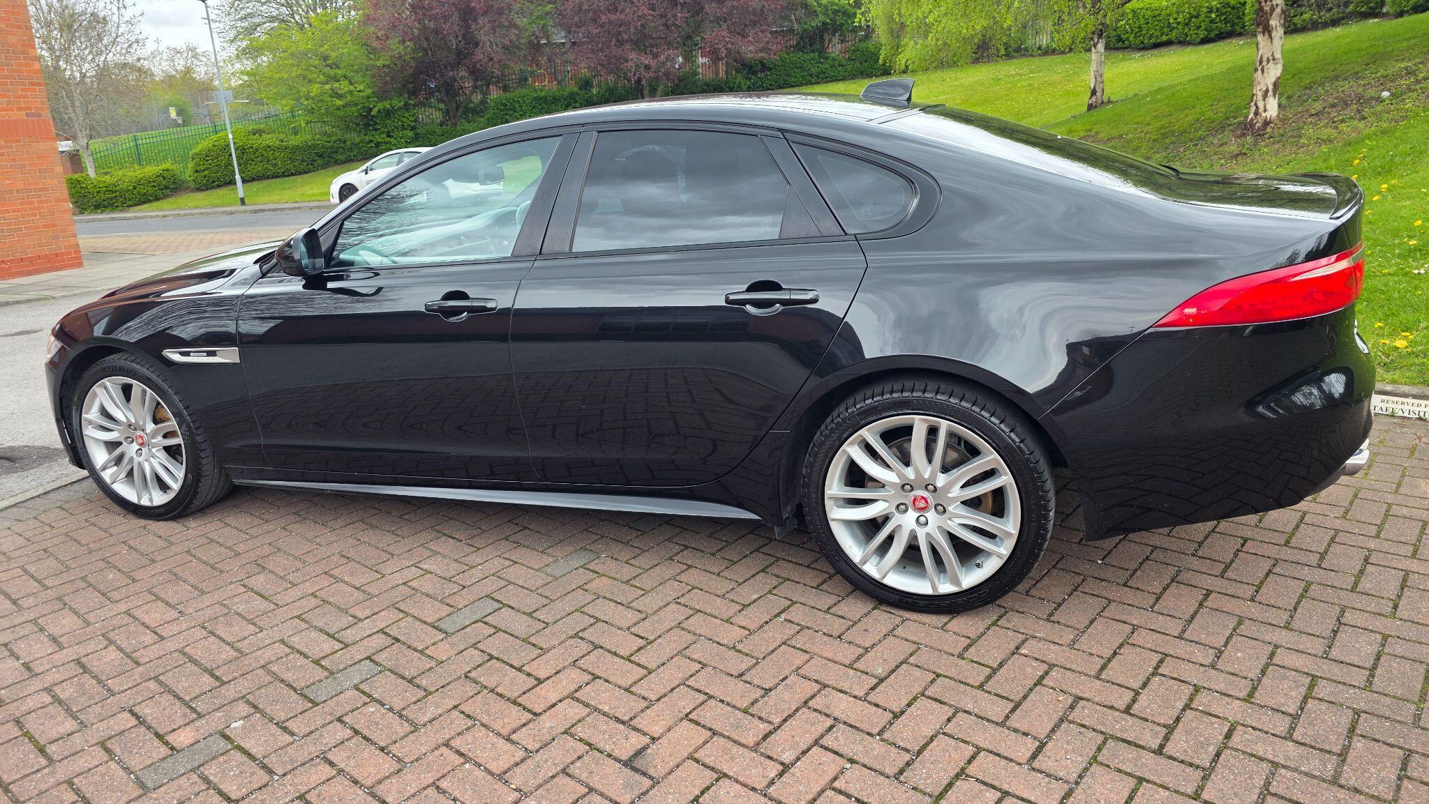 Jaguar XF - Image 18