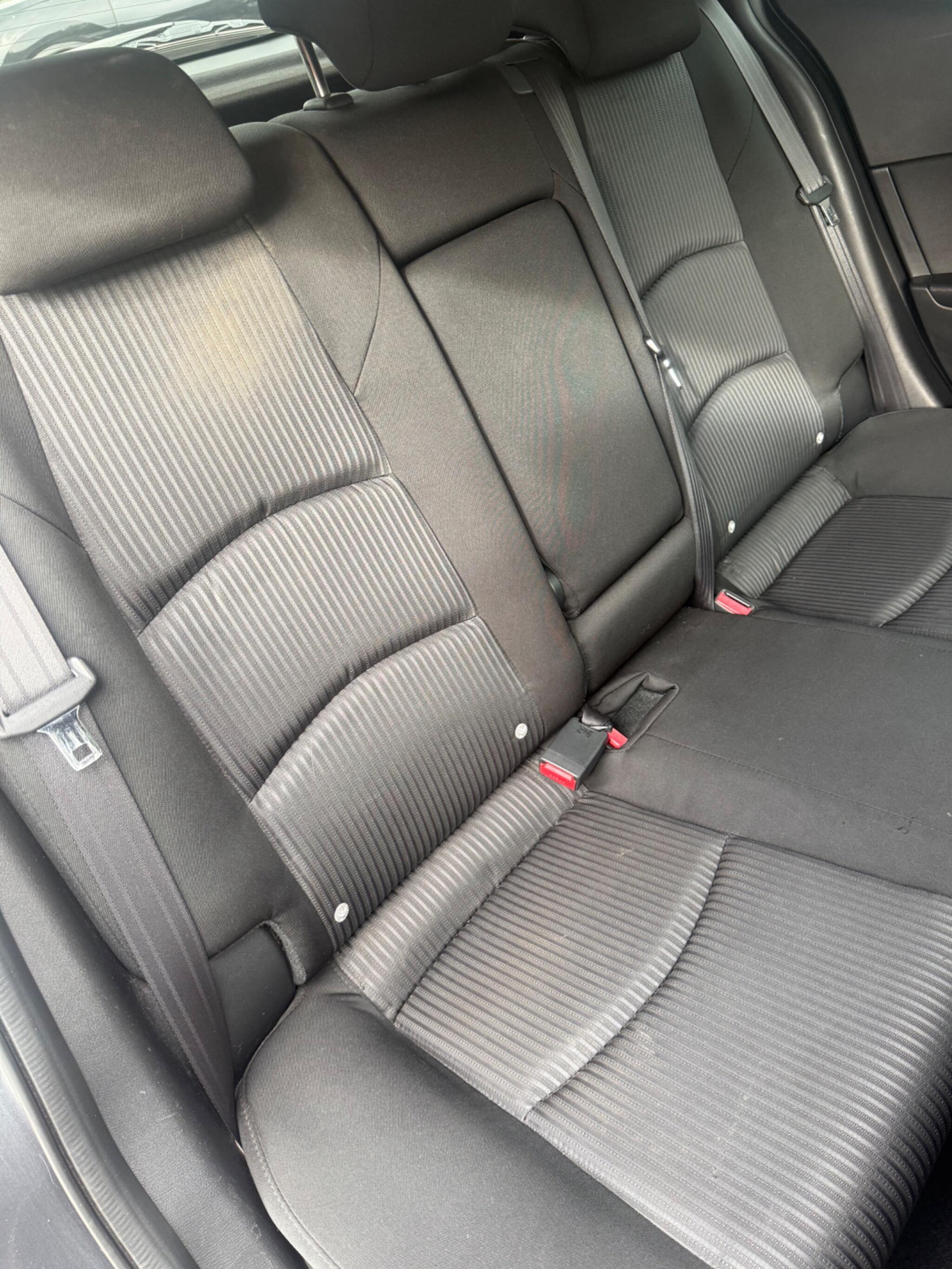 Mazda MAZDA3 - Image 12