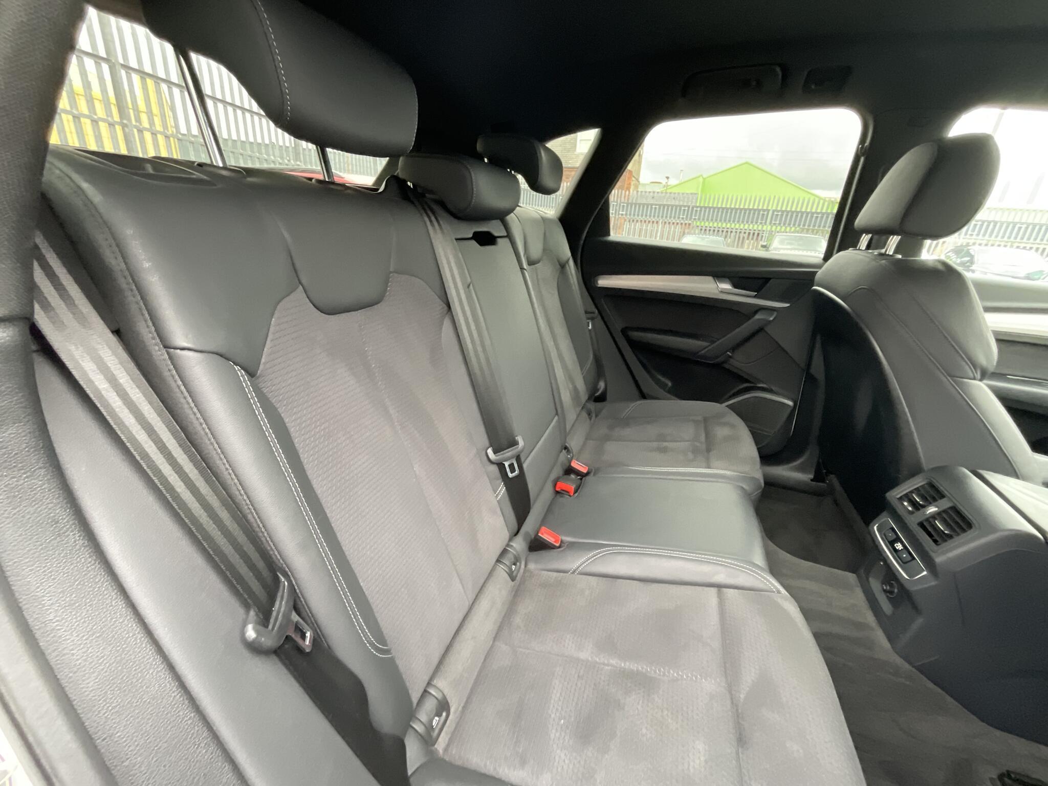 Audi Q5 - Image 11