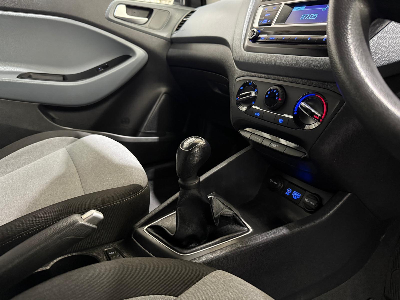 Hyundai i20 - Image 29