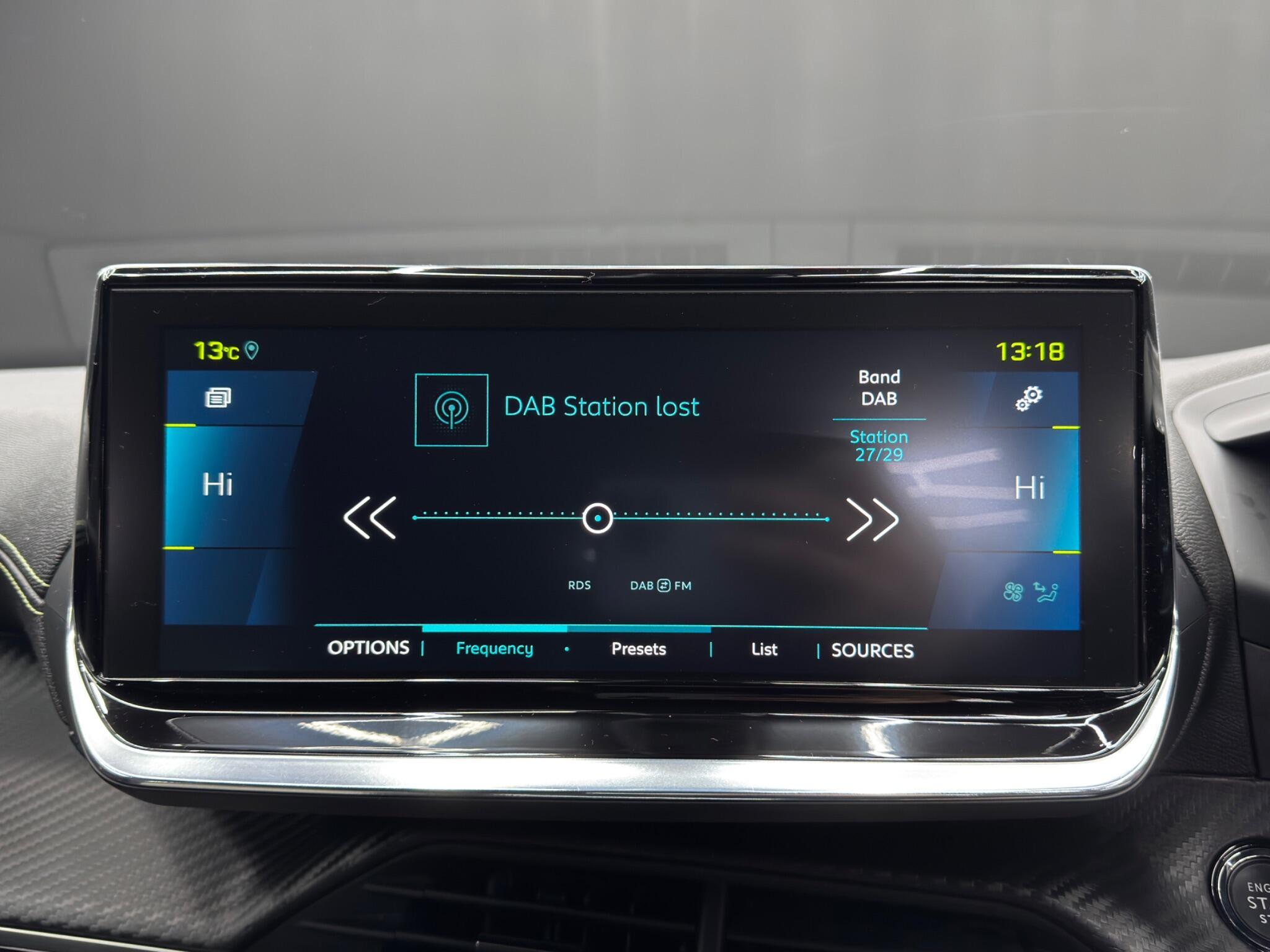 Peugeot E-208 - Image 29