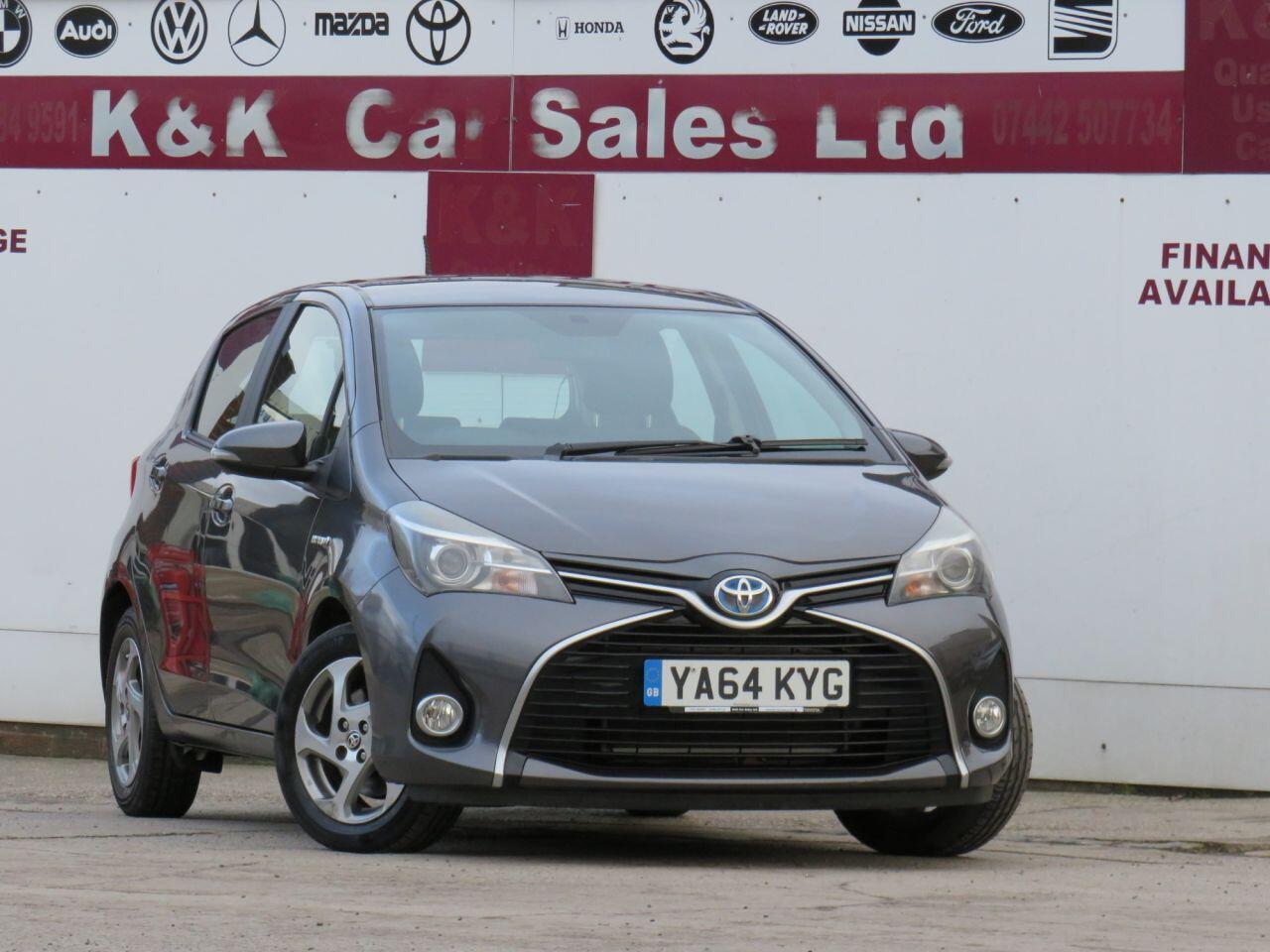 Toyota Yaris - Image 25