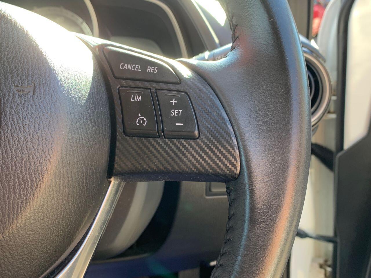 Mazda MAZDA2 - Image 14