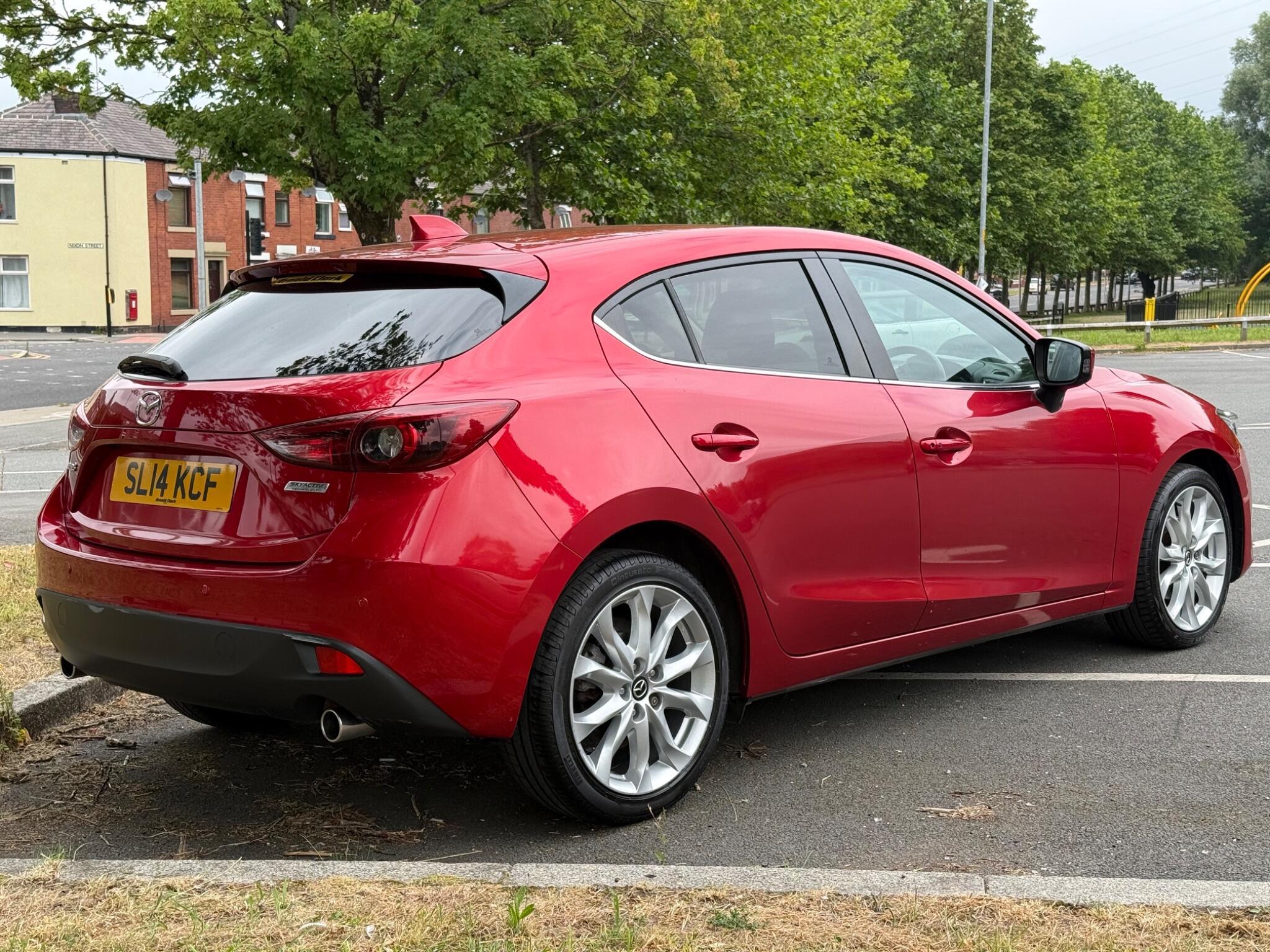 Mazda MAZDA3 - Image 8