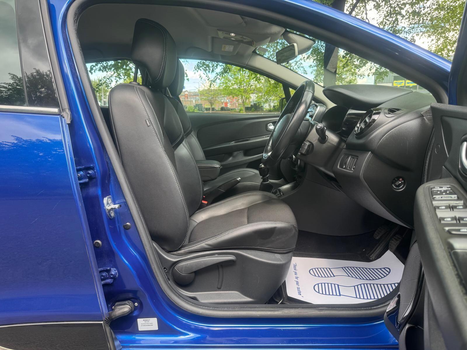 Renault Clio - Image 15